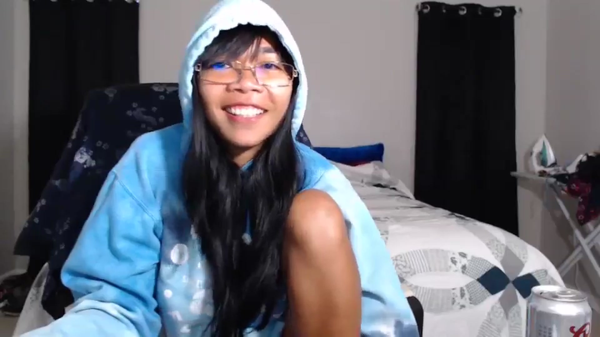 Gallery image thumbnail from Littlekai2023's myfreecams stream on, 05/07/2024, 03:22 image 18 of 20