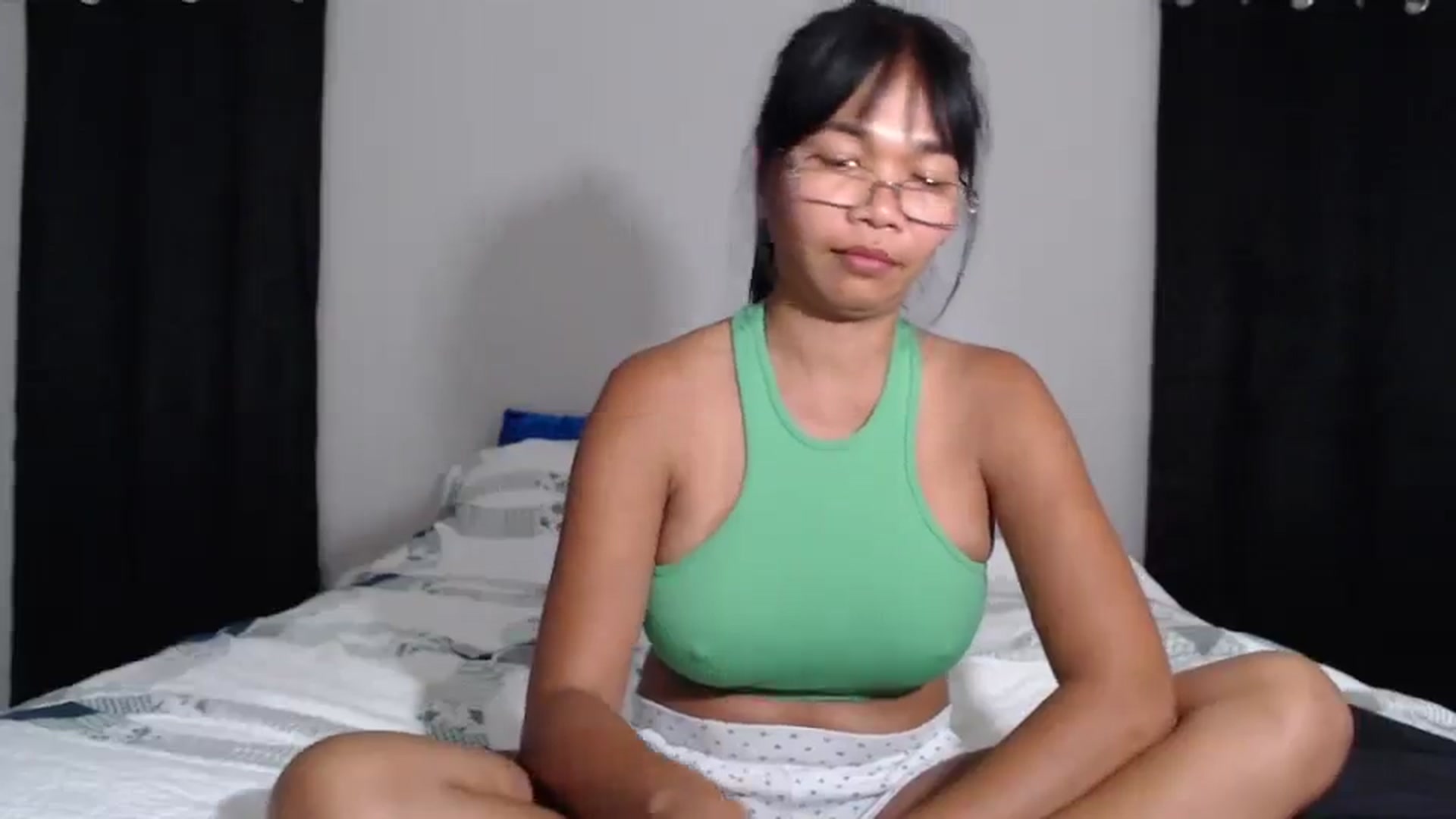 Gallery image thumbnail from Littlekai2023's myfreecams stream on, 05/11/2024, 02:57 image 7 of 20