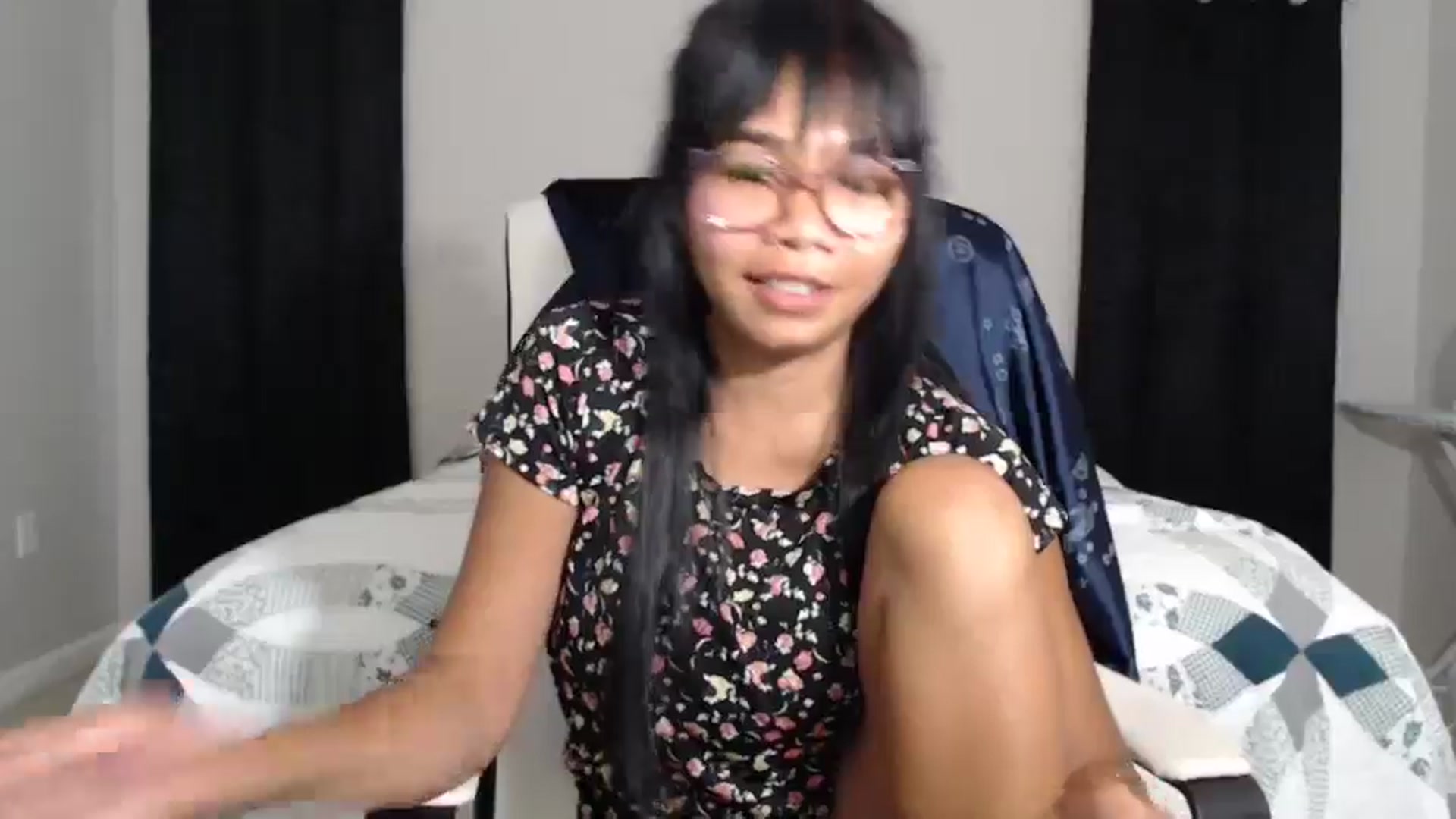 Gallery image thumbnail from Littlekai2023's myfreecams stream on, 05/13/2024, 24:00 image 18 of 20
