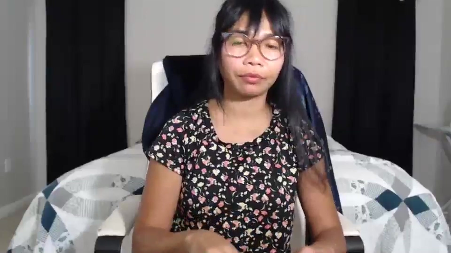 Gallery image thumbnail from Littlekai2023's myfreecams stream on, 05/13/2024, 24:00 image 5 of 20