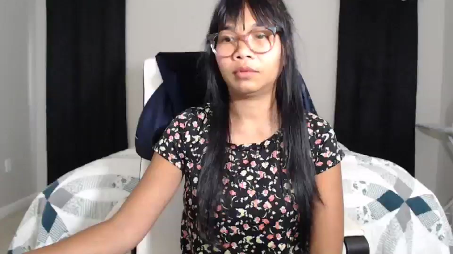 Gallery image thumbnail from Littlekai2023's myfreecams stream on, 05/13/2024, 24:00 image 11 of 20
