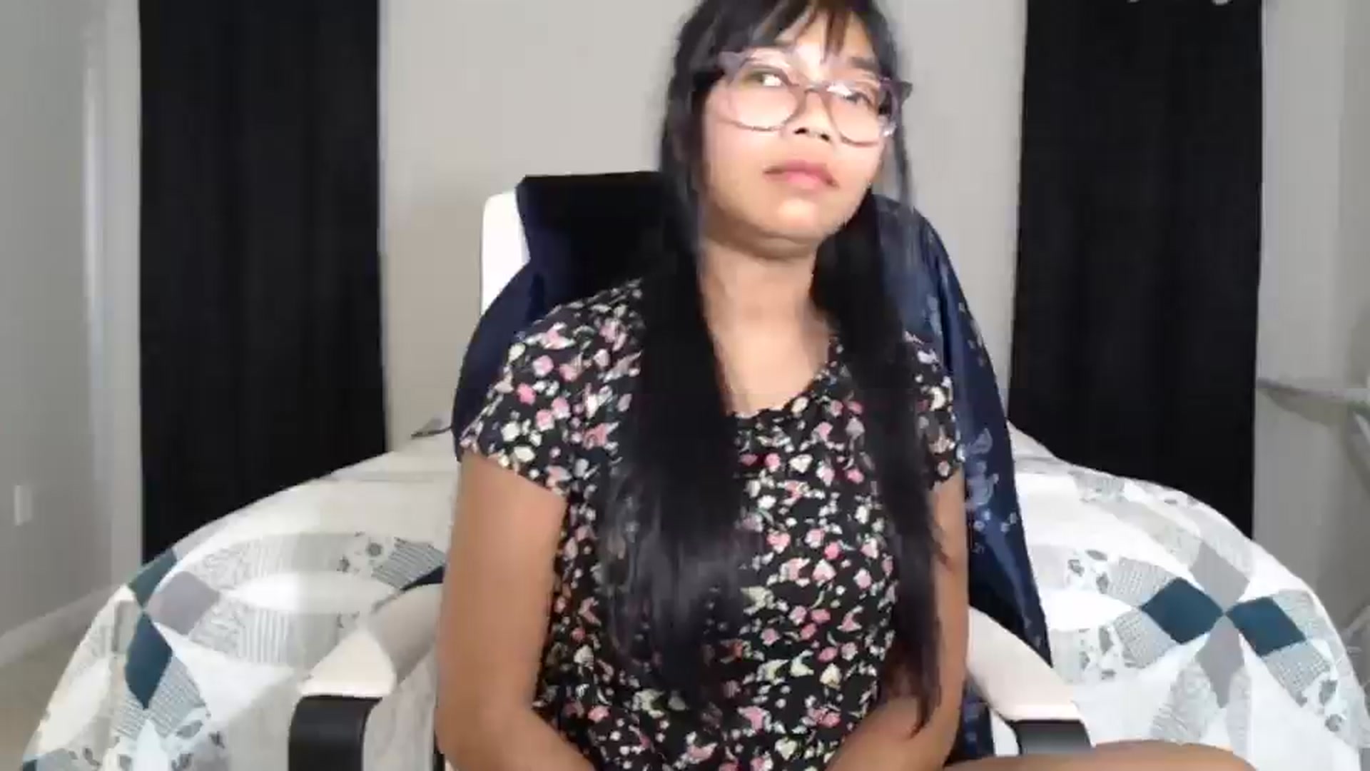 Gallery image thumbnail from Littlekai2023's myfreecams stream on, 05/13/2024, 24:00 image 2 of 20