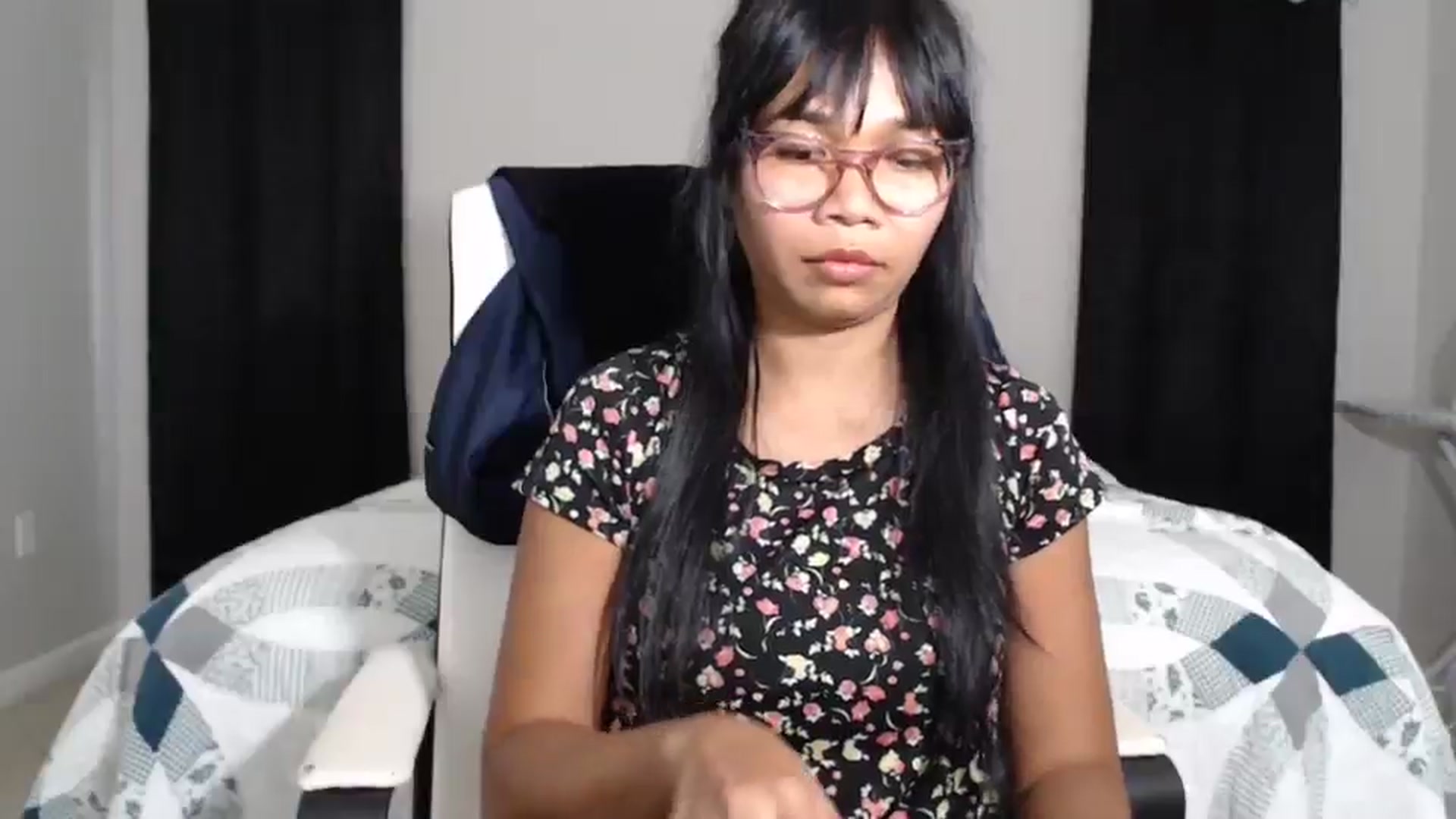 Gallery image thumbnail from Littlekai2023's myfreecams stream on, 05/13/2024, 24:00 image 8 of 20