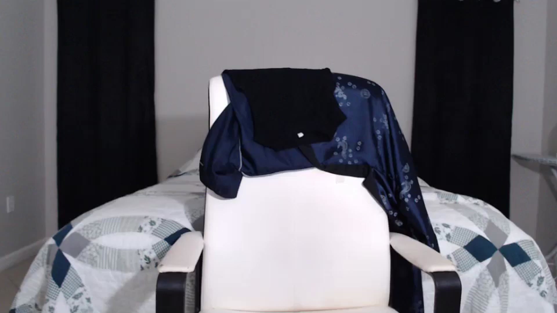 Gallery image thumbnail from Littlekai2023's myfreecams stream on, 05/13/2024, 03:14 image 5 of 20
