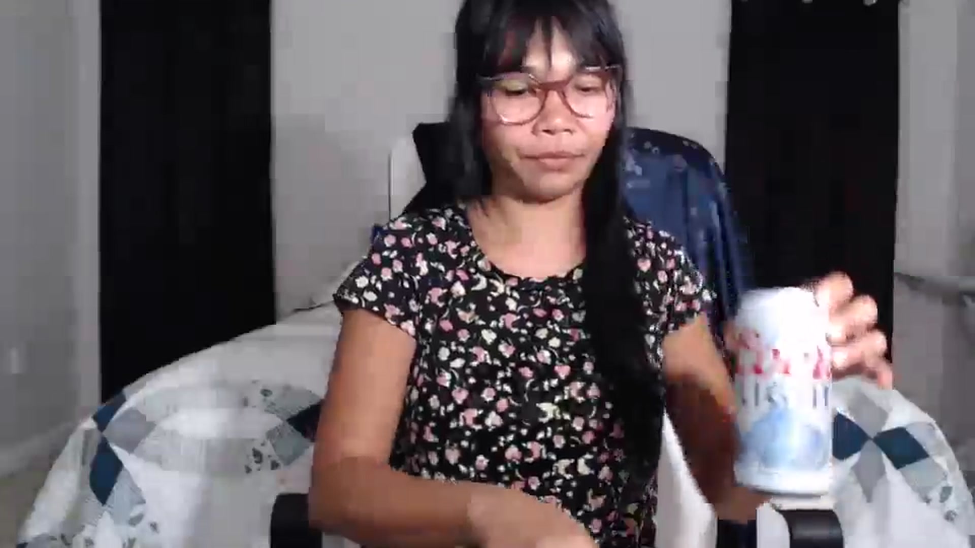 Gallery image thumbnail from Littlekai2023's myfreecams stream on, 05/13/2024, 03:14 image 16 of 20