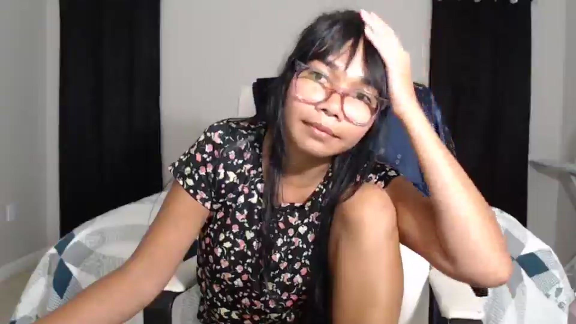 Gallery image thumbnail from Littlekai2023's myfreecams stream on, 05/13/2024, 03:14 image 17 of 20