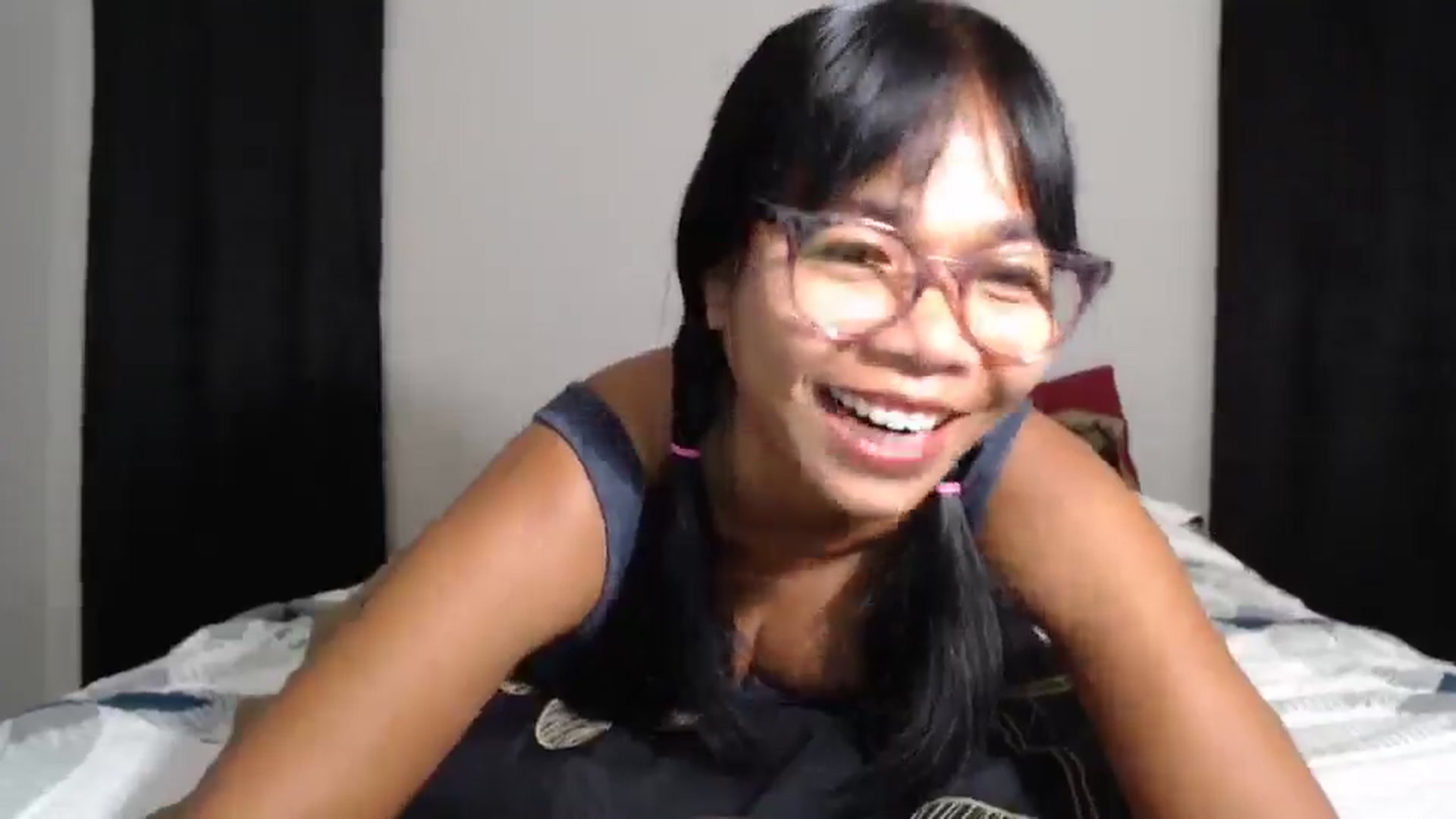 Gallery image thumbnail from Littlekai2023's myfreecams stream on, 05/15/2024, 03:11 image 14 of 20
