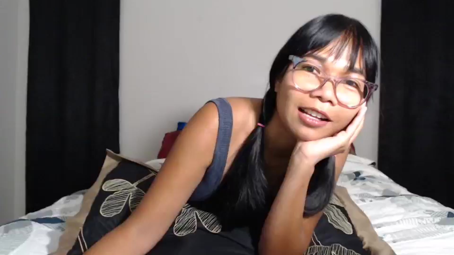 Gallery image thumbnail from Littlekai2023's myfreecams stream on, 05/15/2024, 03:11 image 15 of 20