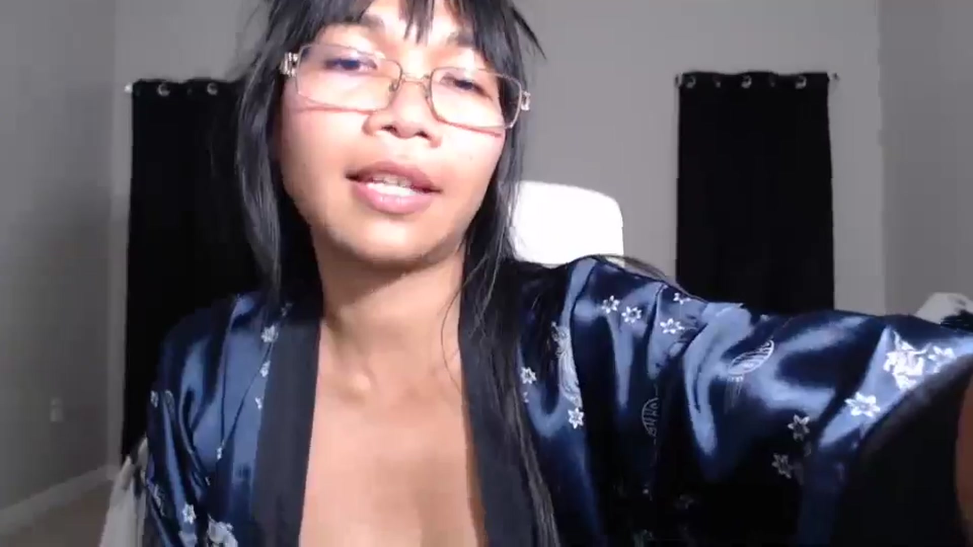 Gallery image thumbnail from Littlekai2023's myfreecams stream on, 05/17/2024, 03:36 image 11 of 20