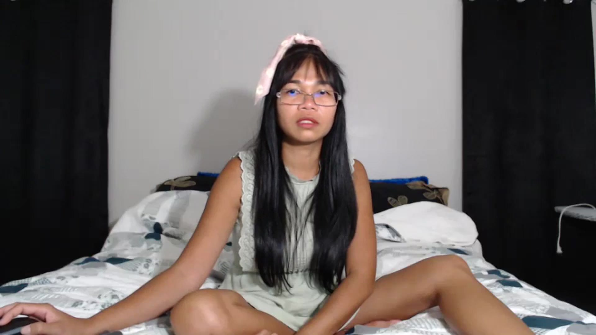 Gallery image thumbnail from Littlekai2023's myfreecams stream on, 05/19/2024, 02:17 image 5 of 20