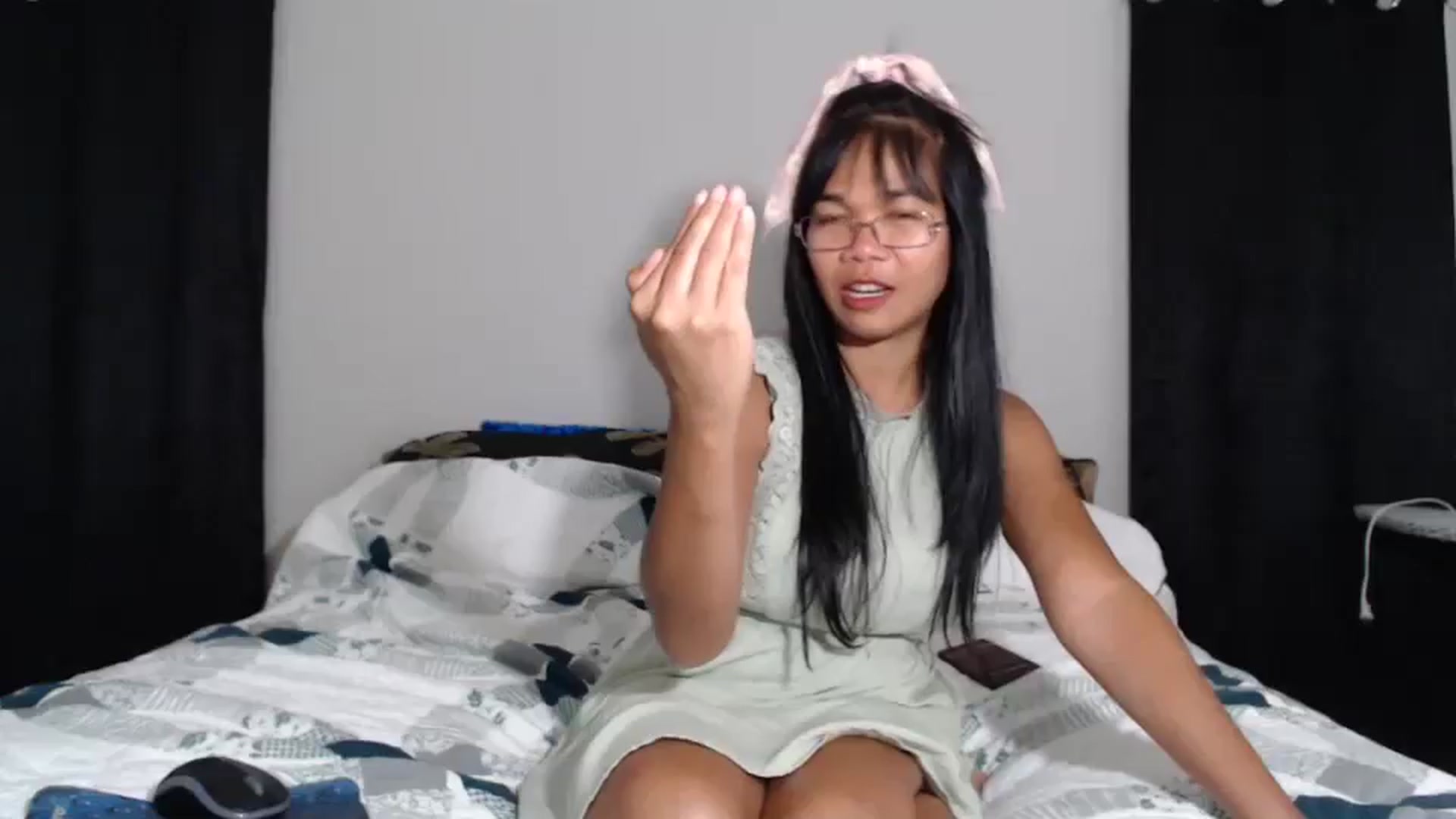 Gallery image thumbnail from Littlekai2023's myfreecams stream on, 05/19/2024, 02:17 image 1 of 20
