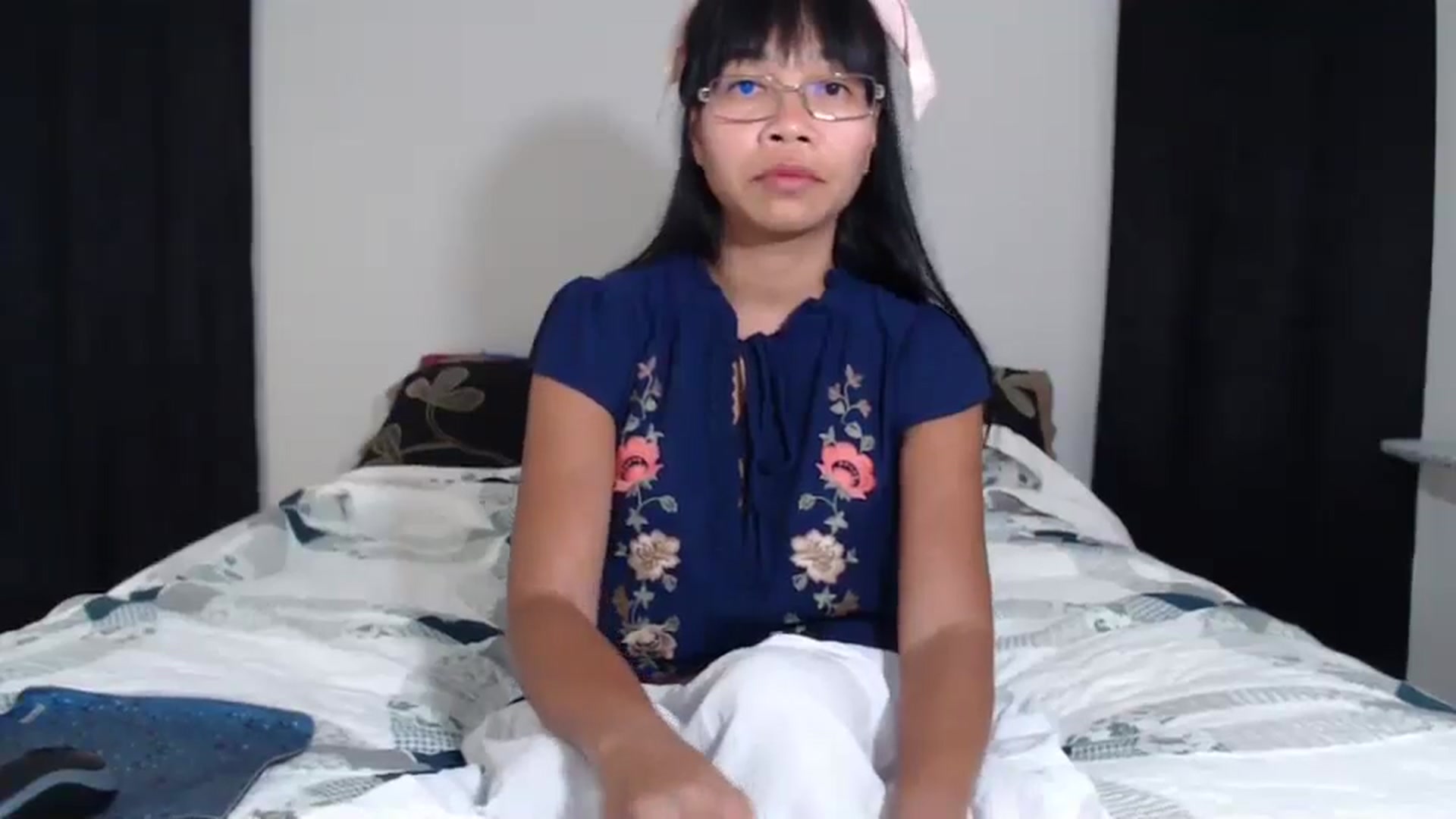 Gallery image thumbnail from Littlekai2023's myfreecams stream on, 05/19/2024, 18:15 image 5 of 20