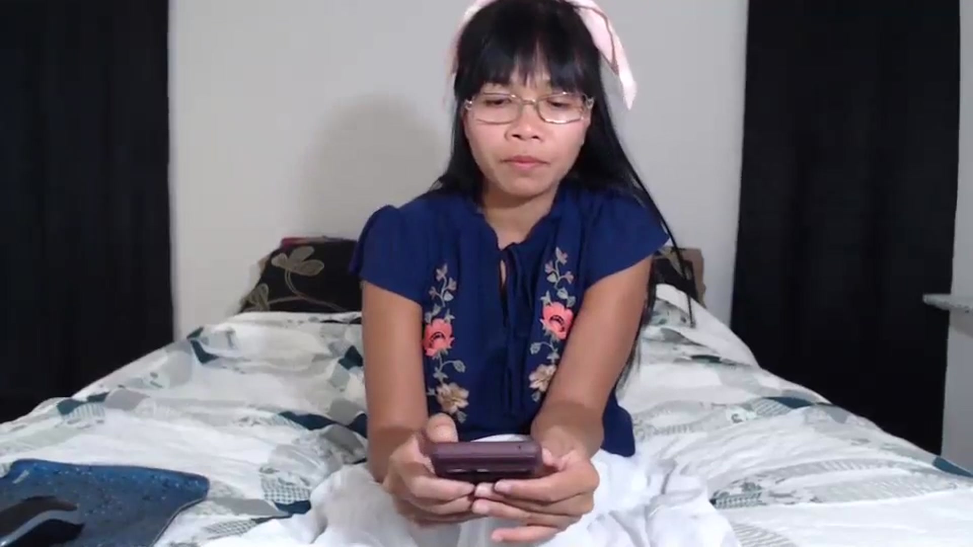 Gallery image thumbnail from Littlekai2023's myfreecams stream on, 05/19/2024, 18:15 image 2 of 20