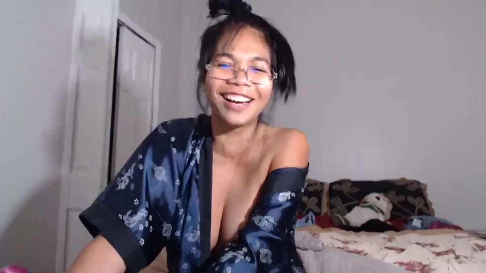 Gallery image thumbnail from Littlekai2023's myfreecams stream on, 05/28/2024, 01:04 image 12 of 20