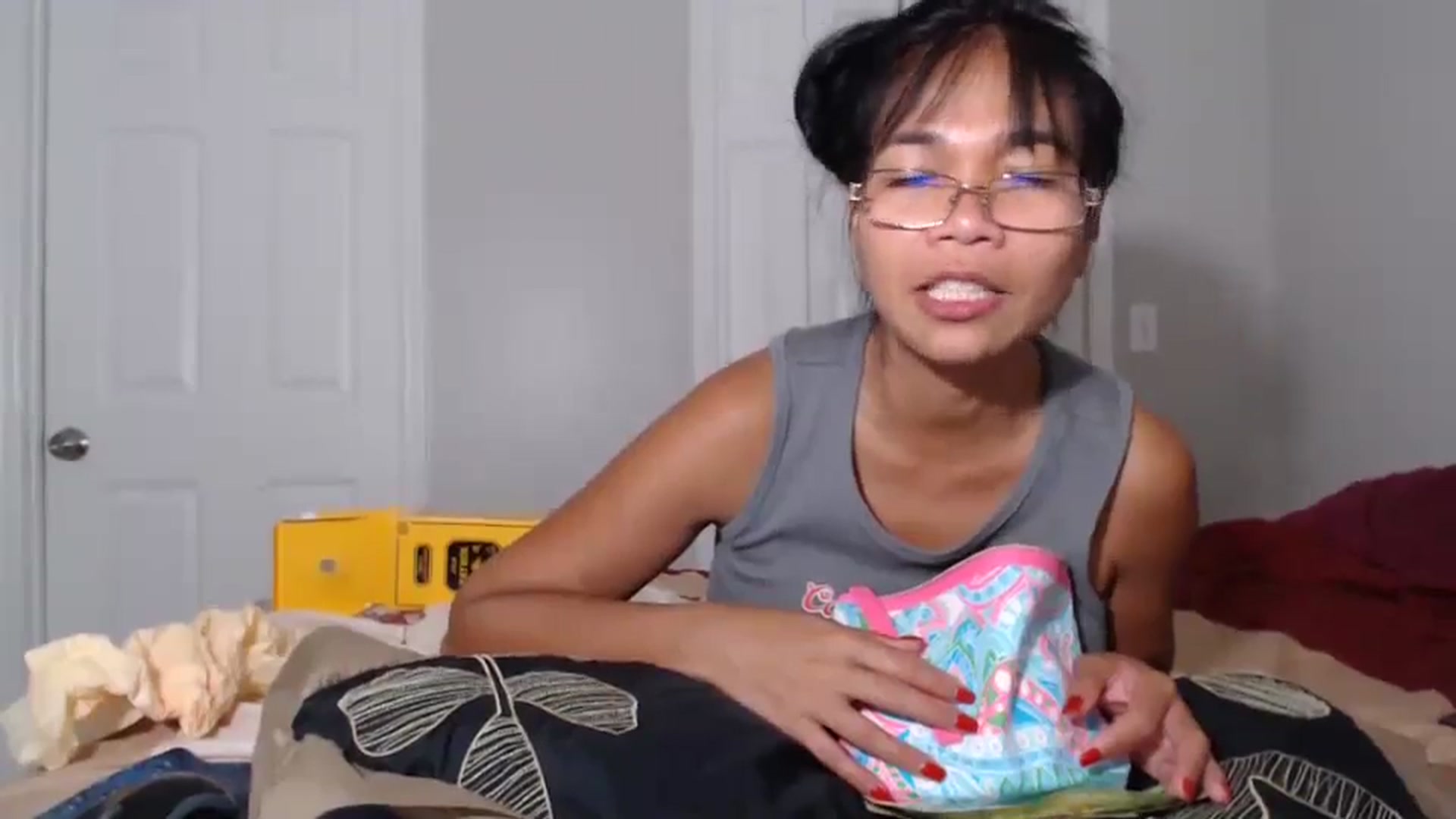 Gallery image thumbnail from Littlekai2023's myfreecams stream on, 05/29/2024, 04:24 image 16 of 20