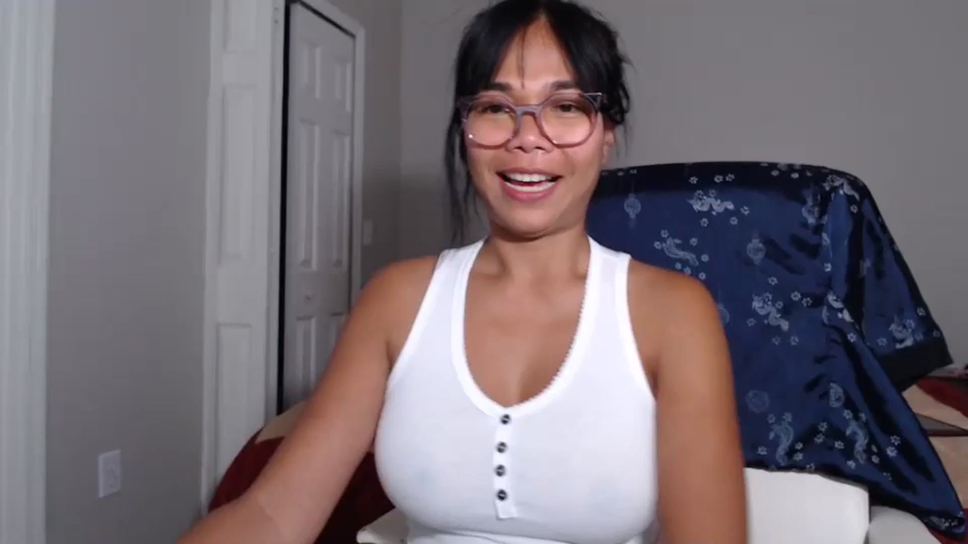 Gallery image thumbnail from Littlekai2023's myfreecams stream on, 05/30/2024, 03:48 image 20 of 20