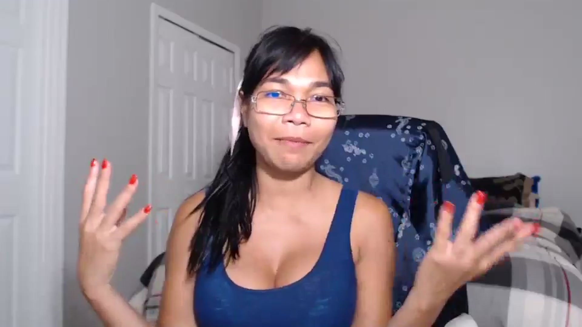 Gallery image thumbnail from Littlekai2023's myfreecams stream on, 06/02/2024, 01:04 image 12 of 20