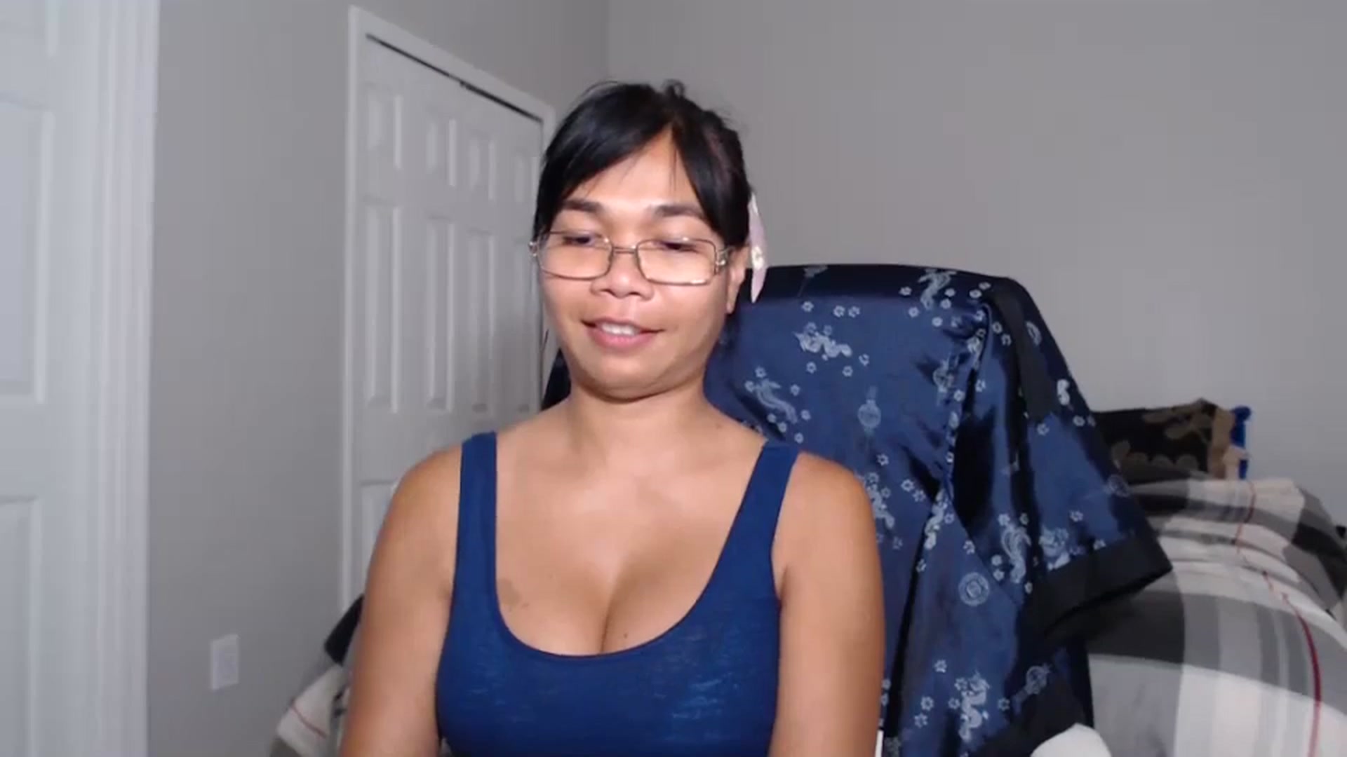 Gallery image thumbnail from Littlekai2023's myfreecams stream on, 06/02/2024, 01:04 image 7 of 20
