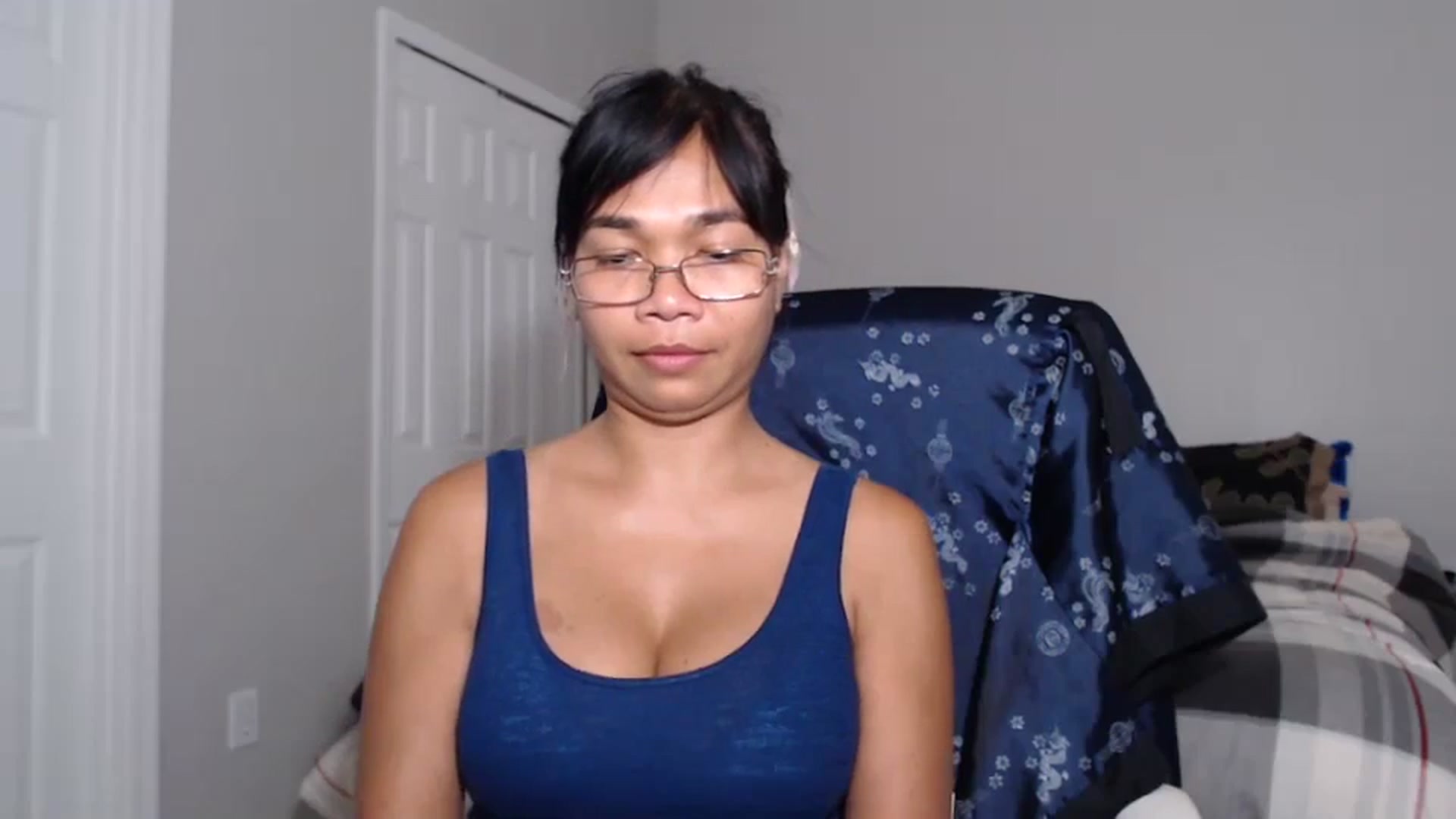 Gallery image thumbnail from Littlekai2023's myfreecams stream on, 06/02/2024, 01:04 image 6 of 20