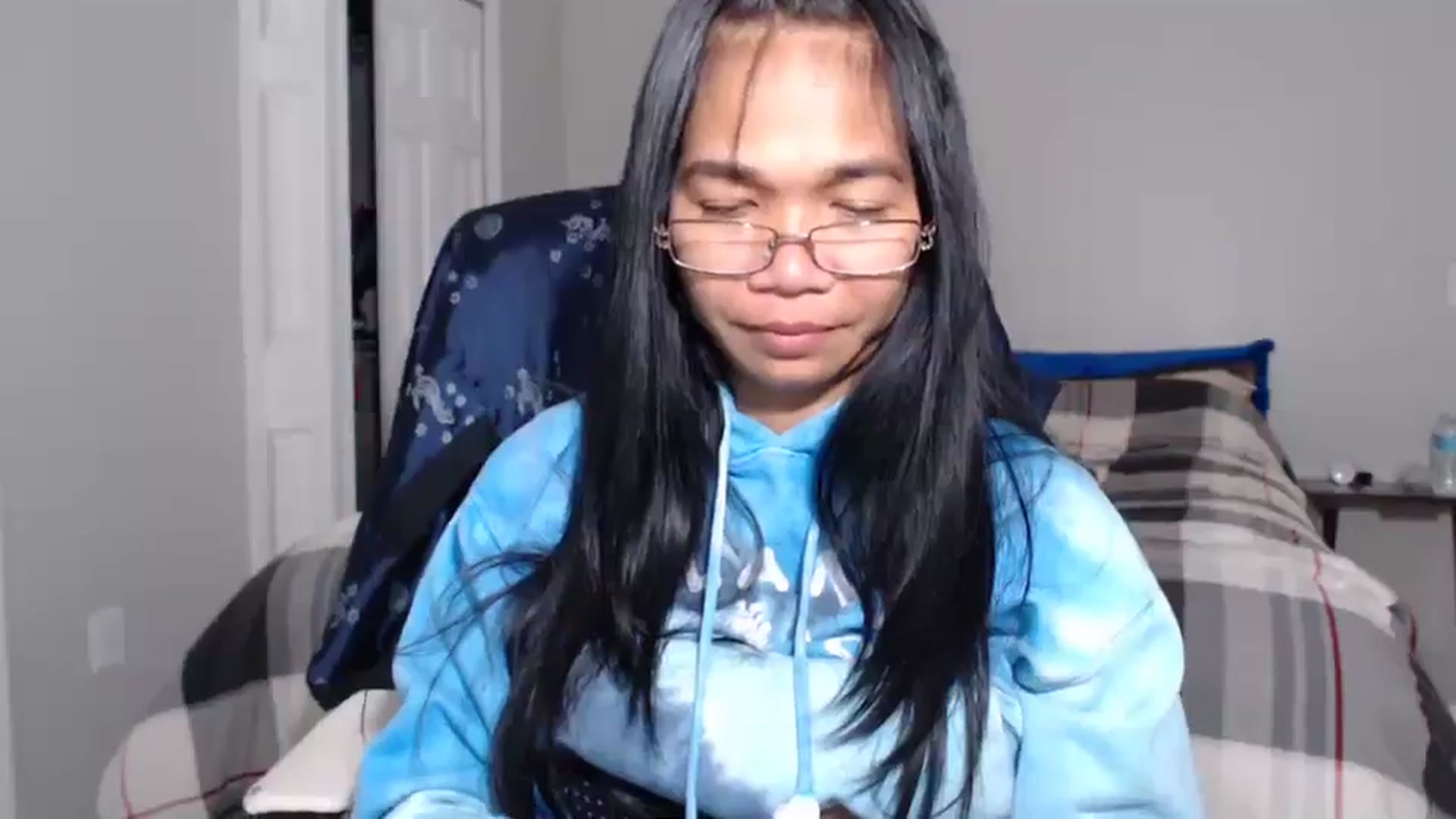 Gallery image thumbnail from Littlekai2023's myfreecams stream on, 06/03/2024, 03:45 image 19 of 20