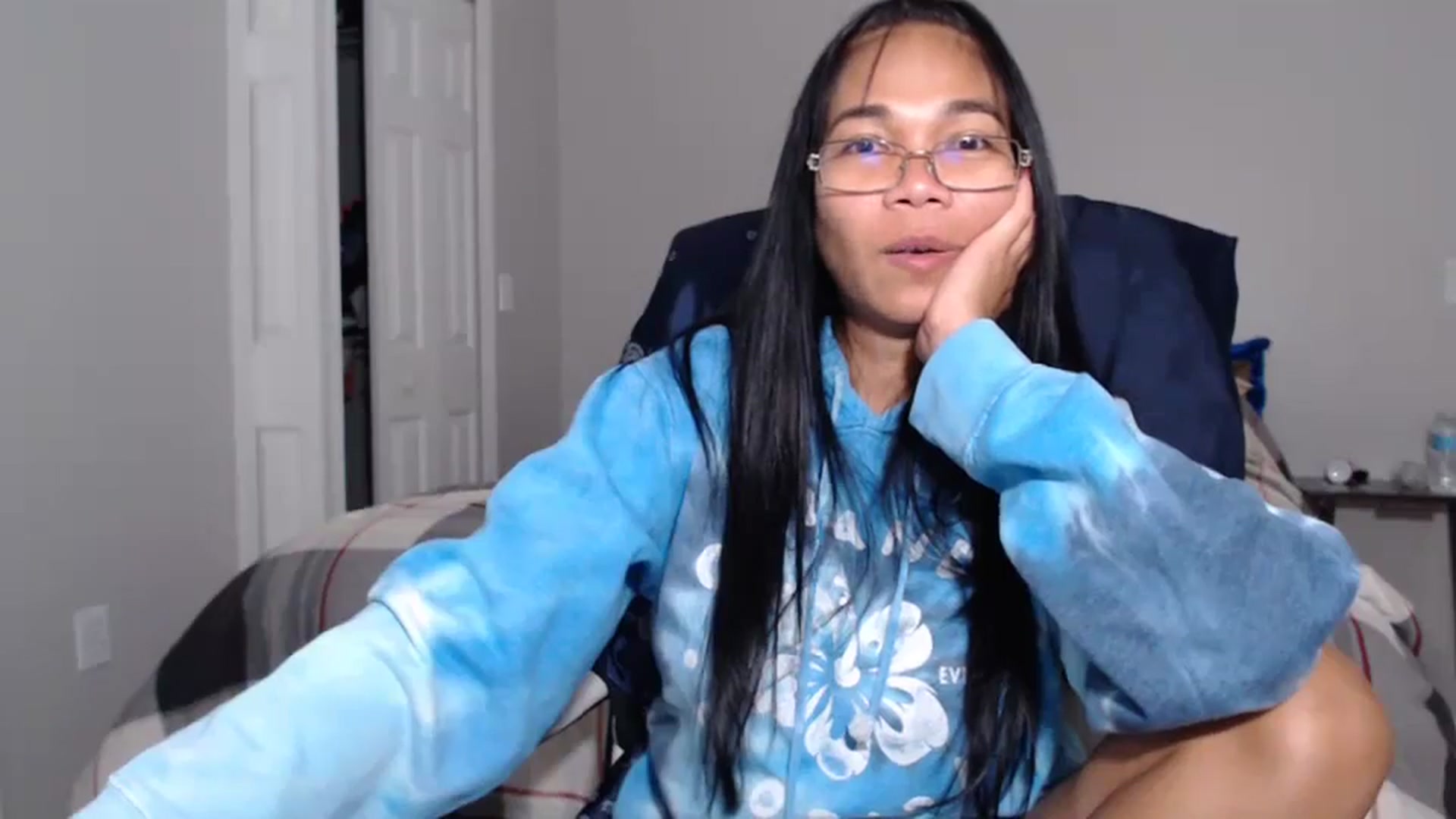 Gallery image thumbnail from Littlekai2023's myfreecams stream on, 06/03/2024, 03:45 image 3 of 20