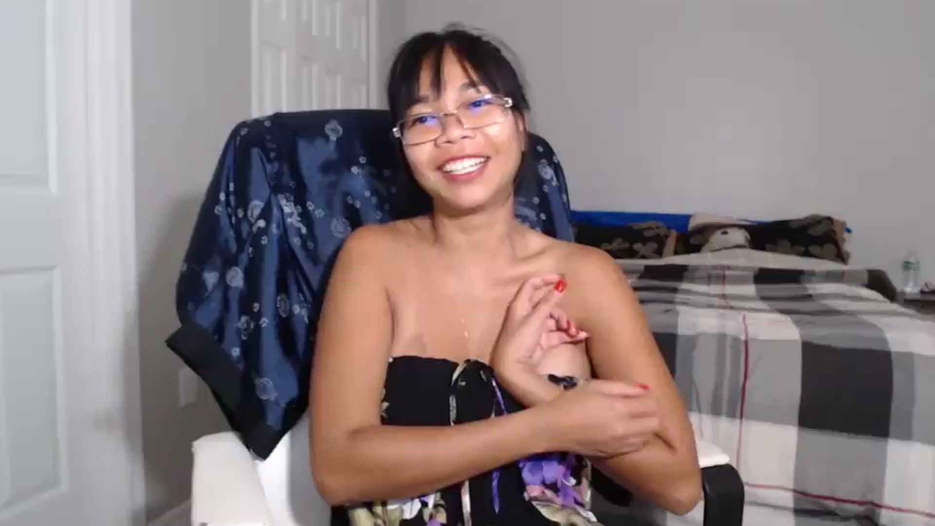 Gallery image thumbnail from Littlekai2023's myfreecams stream on, 06/05/2024, 24:00 image 1 of 20