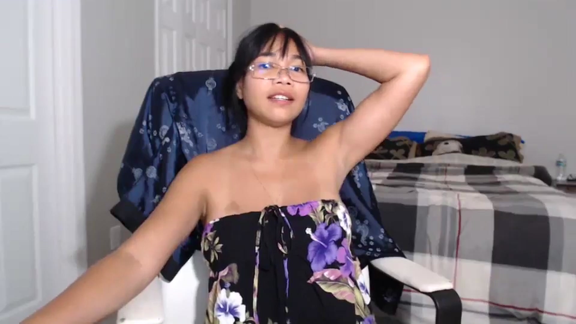 Gallery image thumbnail from Littlekai2023's myfreecams stream on, 06/05/2024, 24:00 image 7 of 20