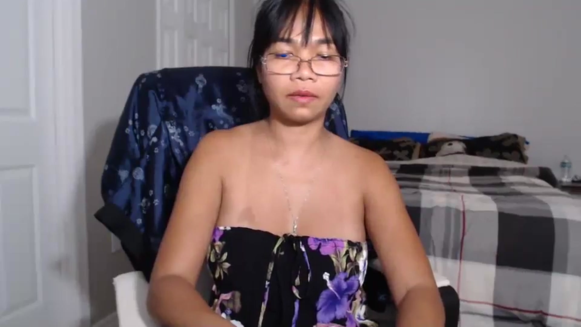 Gallery image thumbnail from Littlekai2023's myfreecams stream on, 06/05/2024, 24:00 image 12 of 20