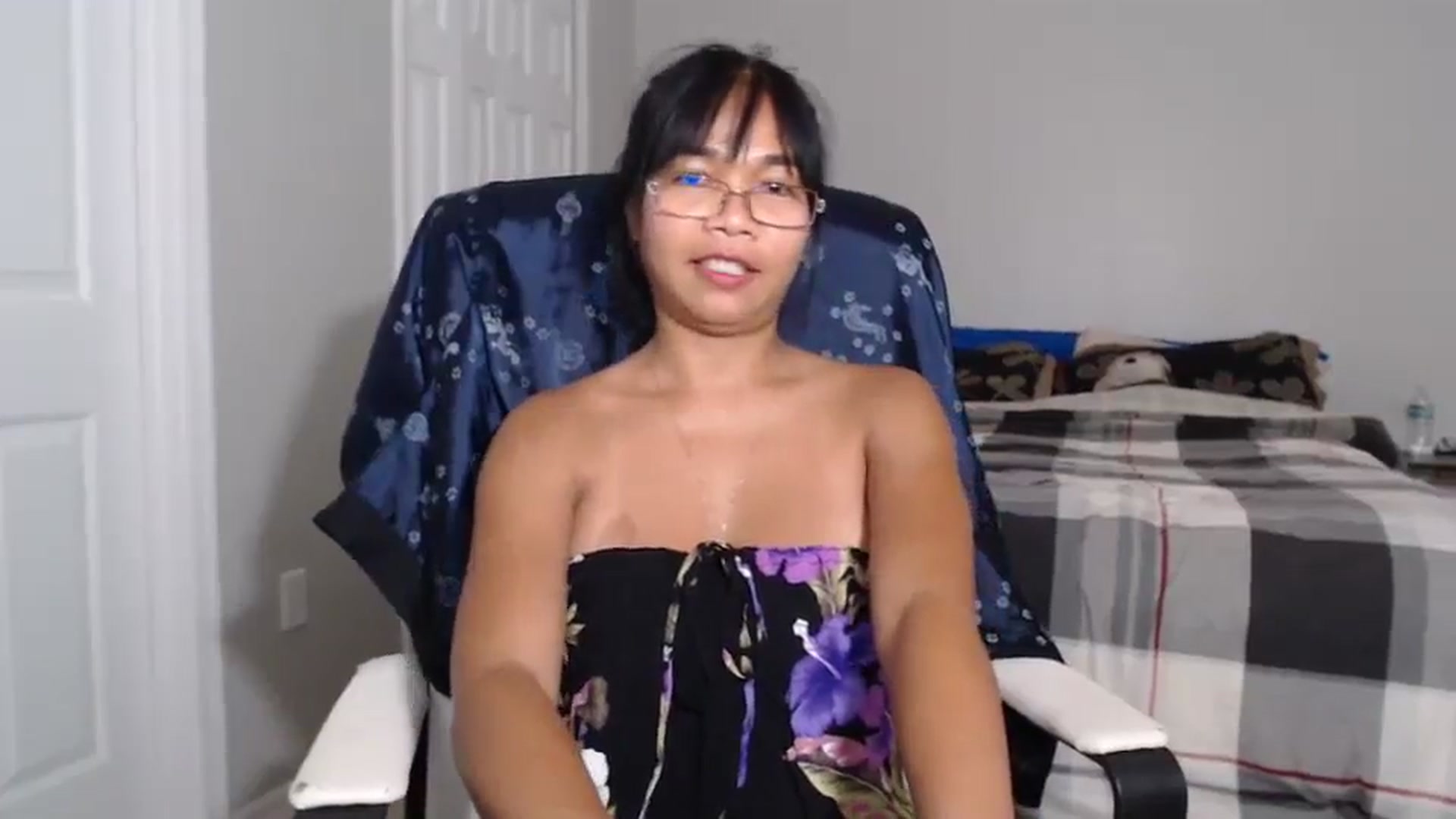 Gallery image thumbnail from Littlekai2023's myfreecams stream on, 06/05/2024, 24:00 image 2 of 20