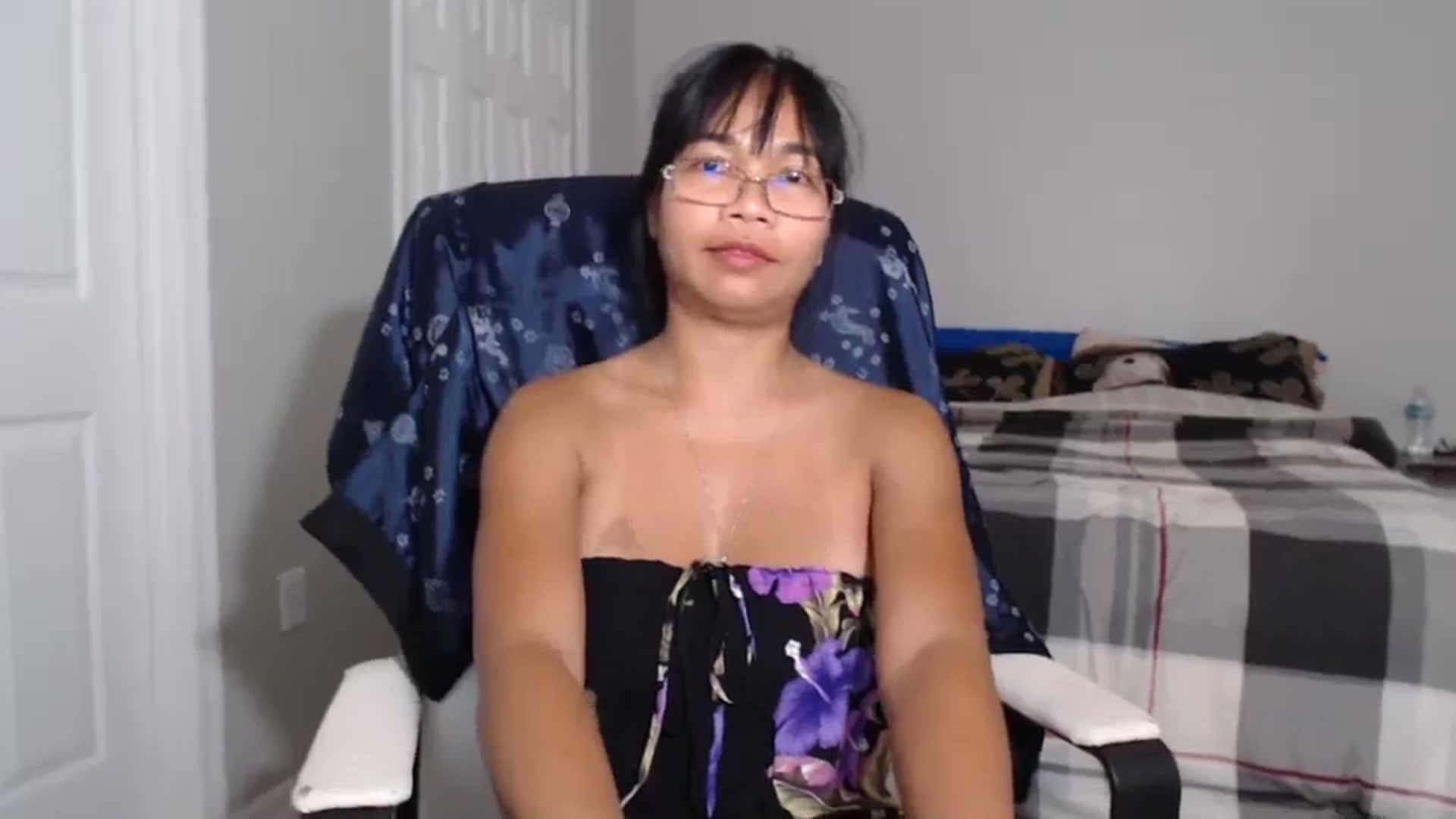 Gallery image thumbnail from Littlekai2023's myfreecams stream on, 06/05/2024, 24:00 image 13 of 20
