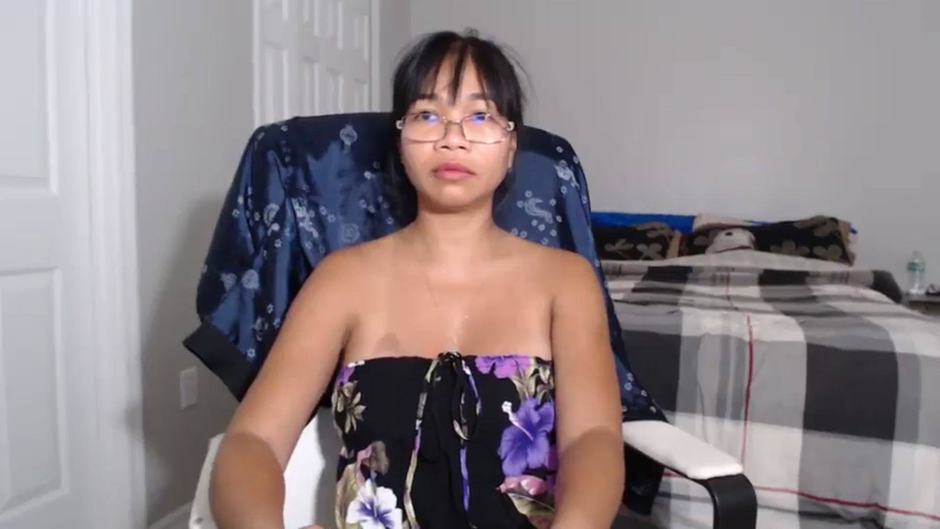 Gallery image thumbnail from Littlekai2023's myfreecams stream on, 06/05/2024, 24:00 image 8 of 20