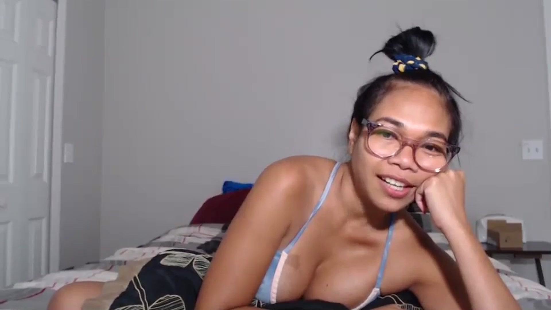 Gallery image thumbnail from Littlekai2023's myfreecams stream on, 06/09/2024, 22:34 image 11 of 20