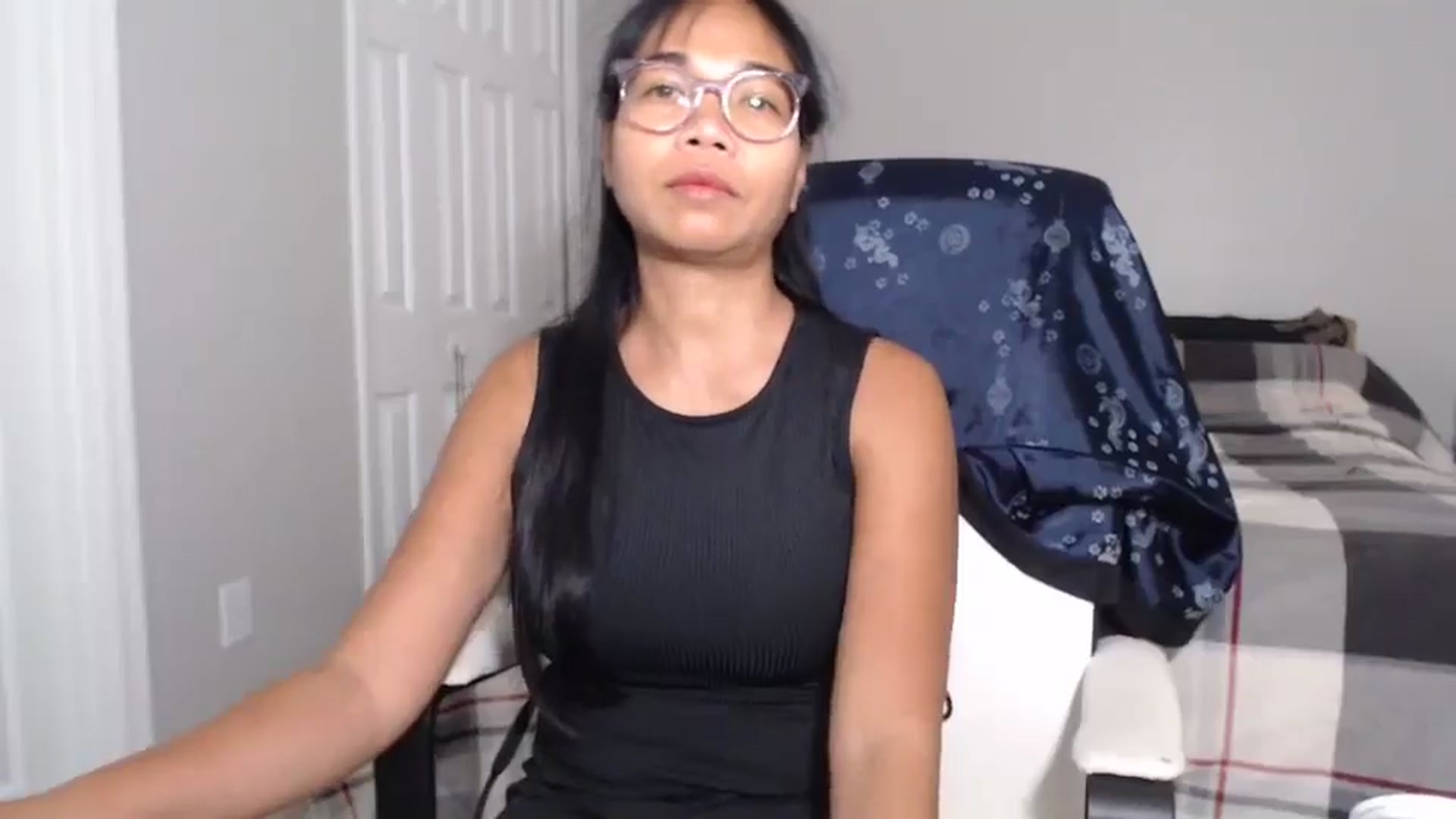Gallery image thumbnail from Littlekai2023's myfreecams stream on, 06/17/2024, 24:02 image 10 of 20