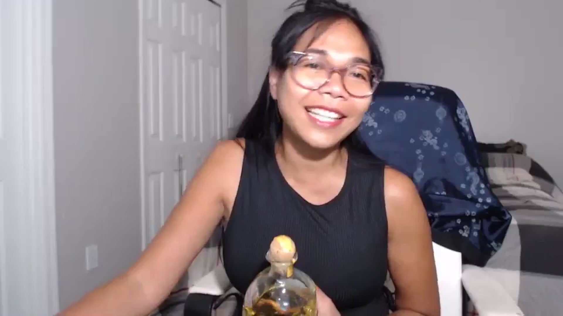Gallery image thumbnail from Littlekai2023's myfreecams stream on, 06/17/2024, 24:41 image 9 of 20