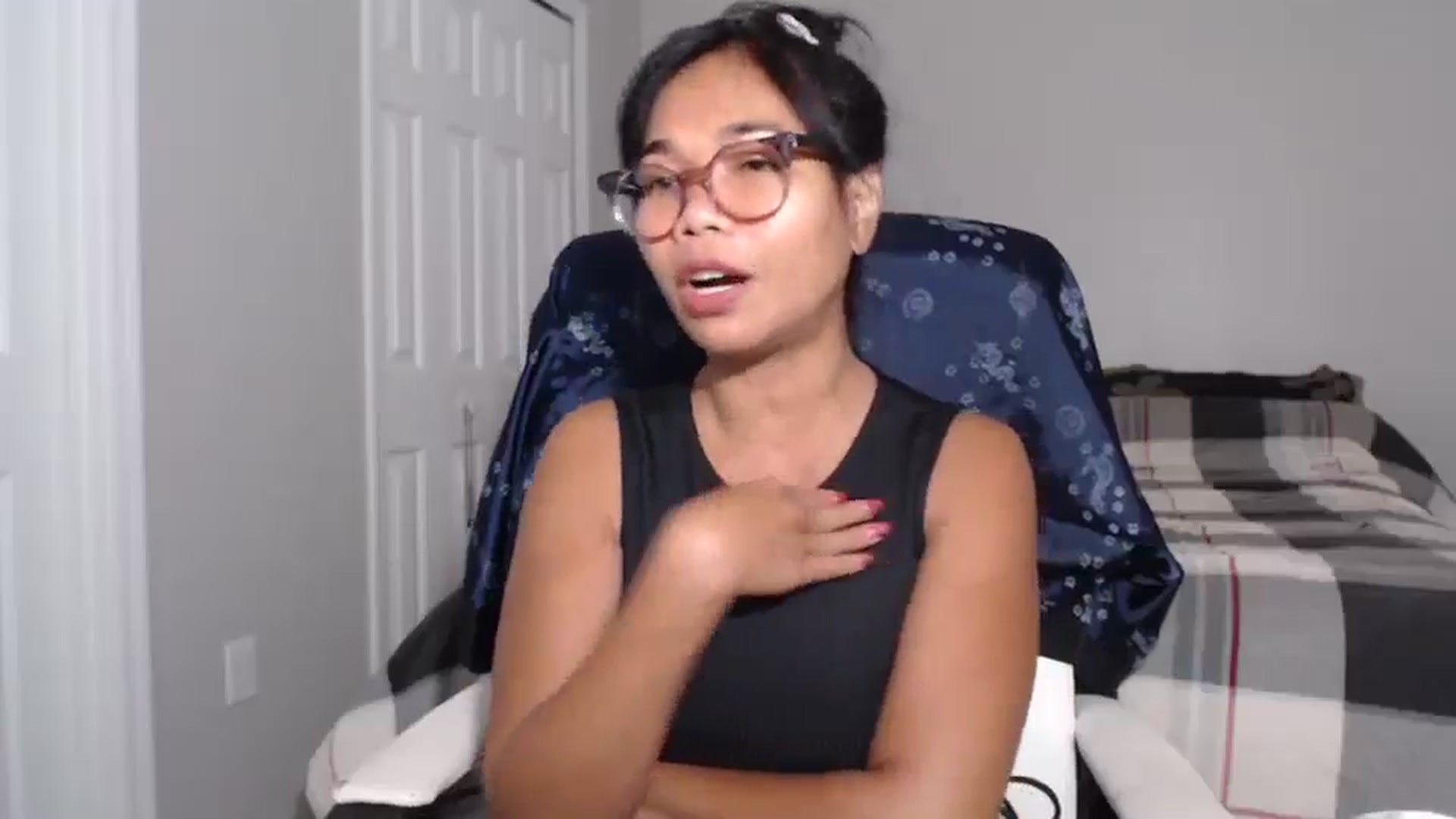 Gallery image thumbnail from Littlekai2023's myfreecams stream on, 06/17/2024, 03:31 image 9 of 20