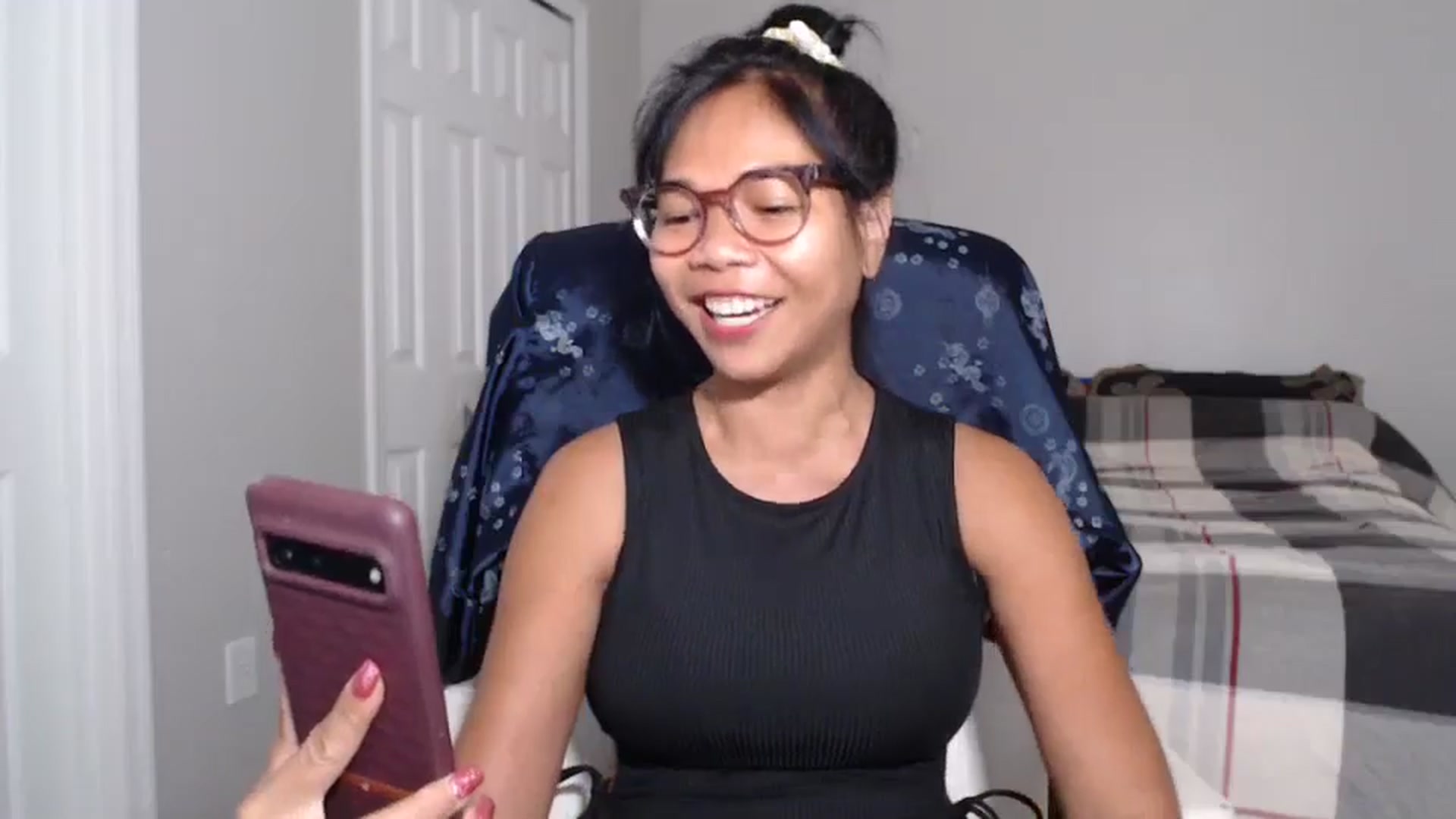 Gallery image thumbnail from Littlekai2023's myfreecams stream on, 06/17/2024, 03:31 image 8 of 20