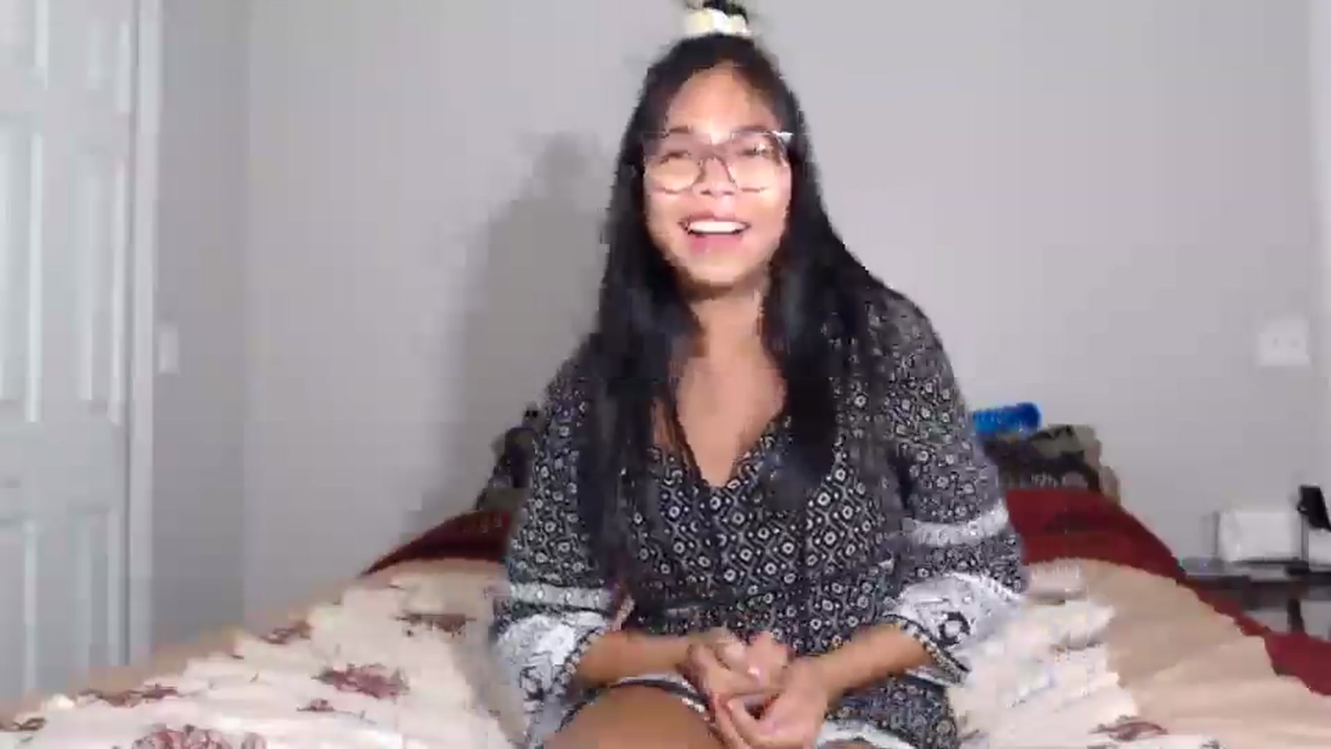 Gallery image thumbnail from Littlekai2023's myfreecams stream on, 06/18/2024, 04:38 image 3 of 20