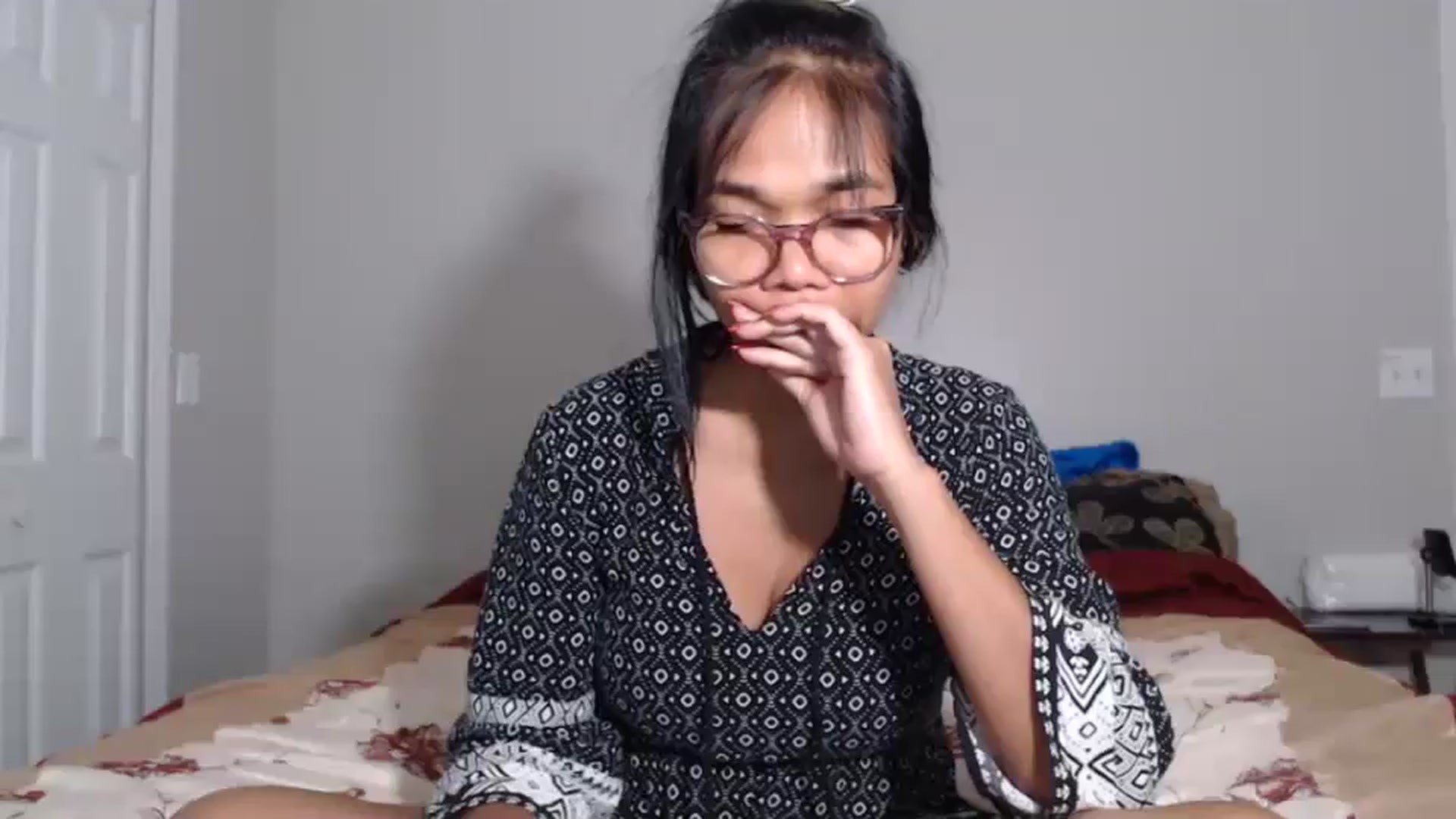Gallery image thumbnail from Littlekai2023's myfreecams stream on, 06/18/2024, 04:38 image 12 of 20