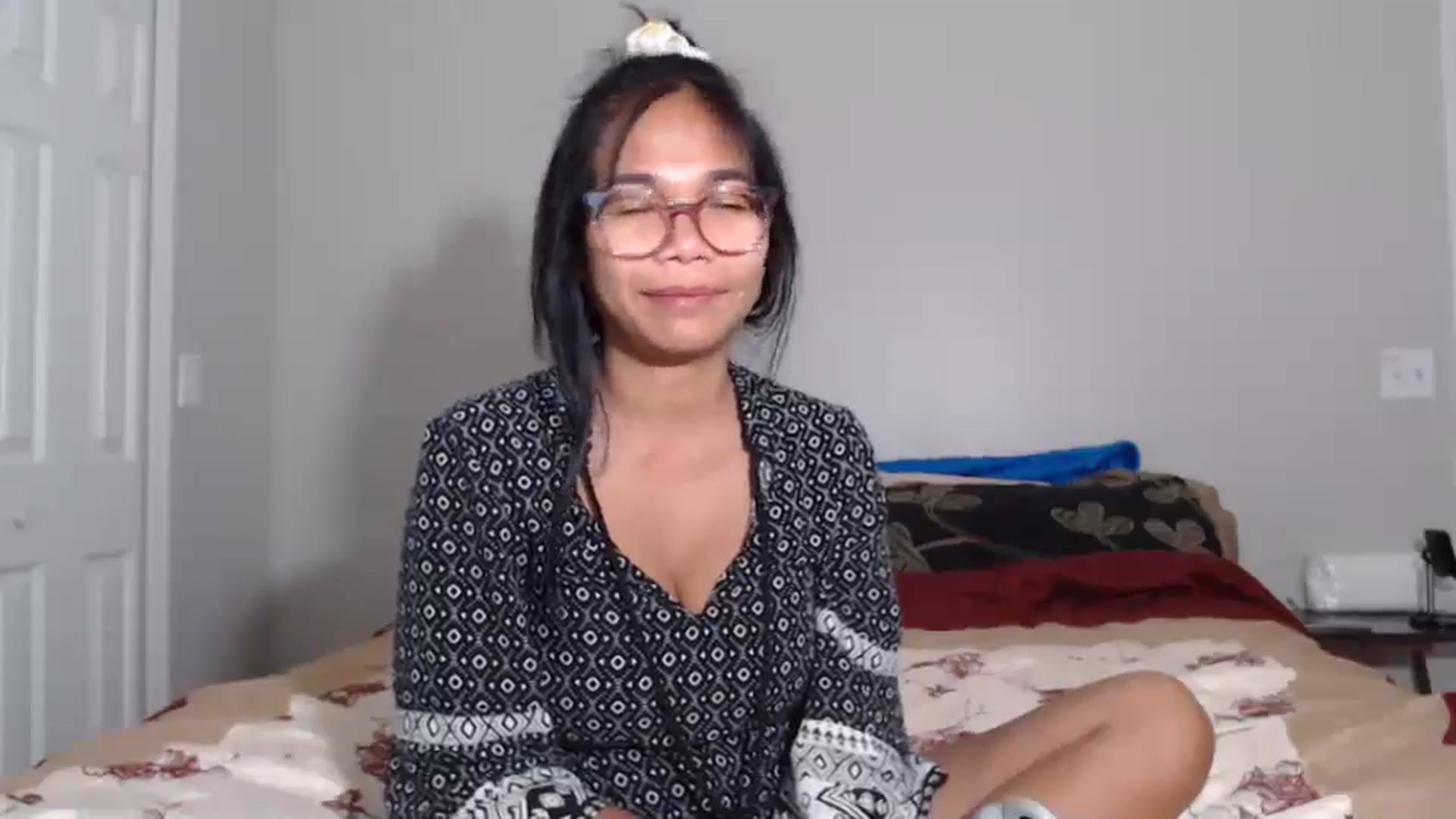 Gallery image thumbnail from Littlekai2023's myfreecams stream on, 06/18/2024, 04:38 image 17 of 20