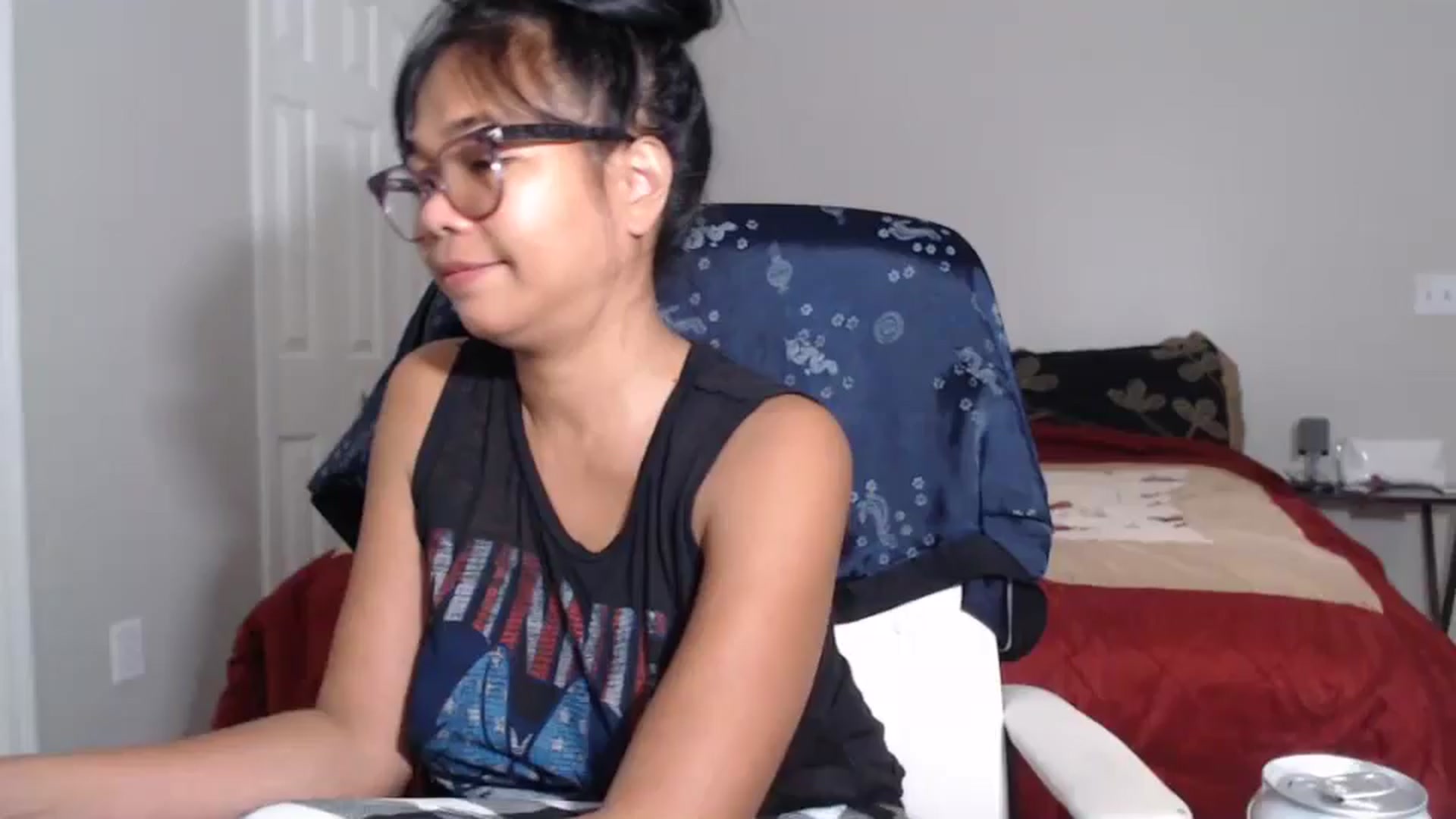 Gallery image thumbnail from Littlekai2023's myfreecams stream on, 06/19/2024, 03:13 image 12 of 20