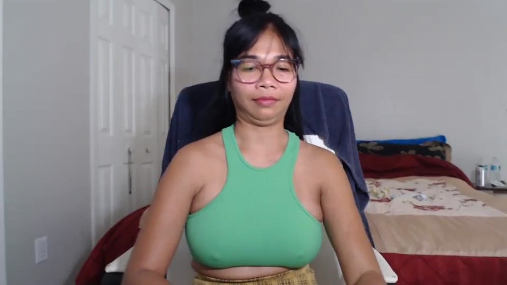 Gallery image thumbnail from Littlekai2023's myfreecams stream on, 06/24/2024, 18:52 image 4 of 20