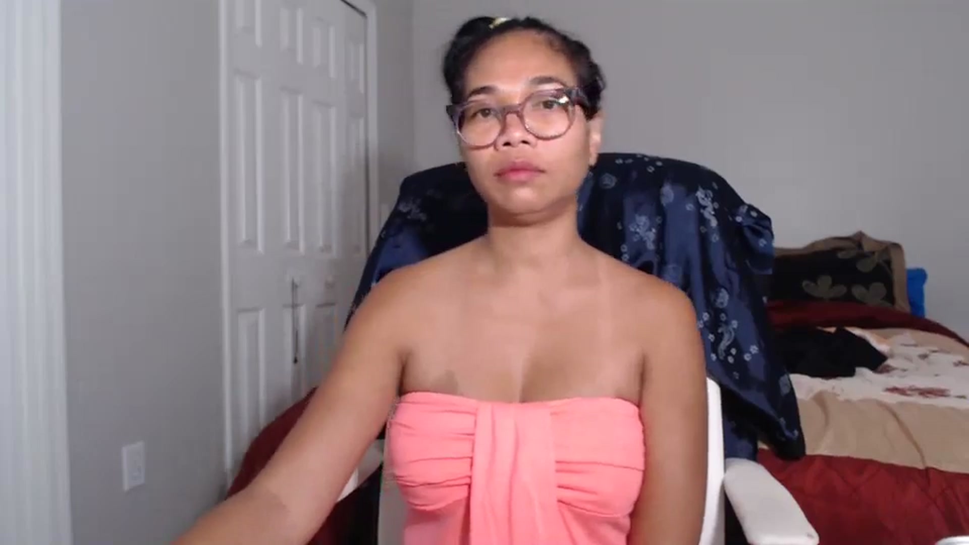 Gallery image thumbnail from Littlekai2023's myfreecams stream on, 06/28/2024, 02:38 image 13 of 20