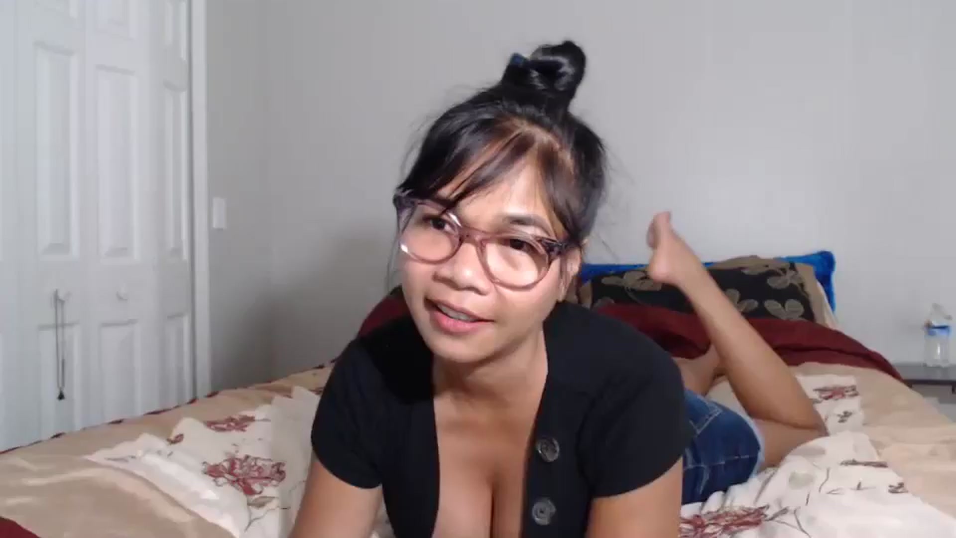Gallery image thumbnail from Littlekai2023's myfreecams stream on, 07/01/2024, 23:09 image 2 of 20
