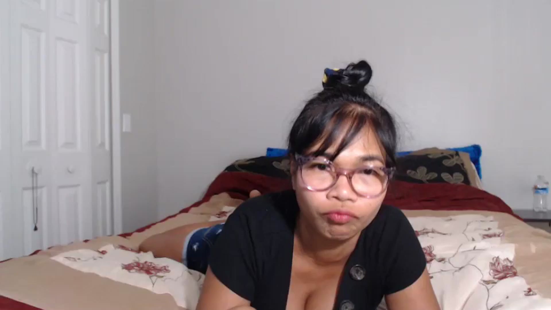 Gallery image thumbnail from Littlekai2023's myfreecams stream on, 07/01/2024, 23:09 image 15 of 20