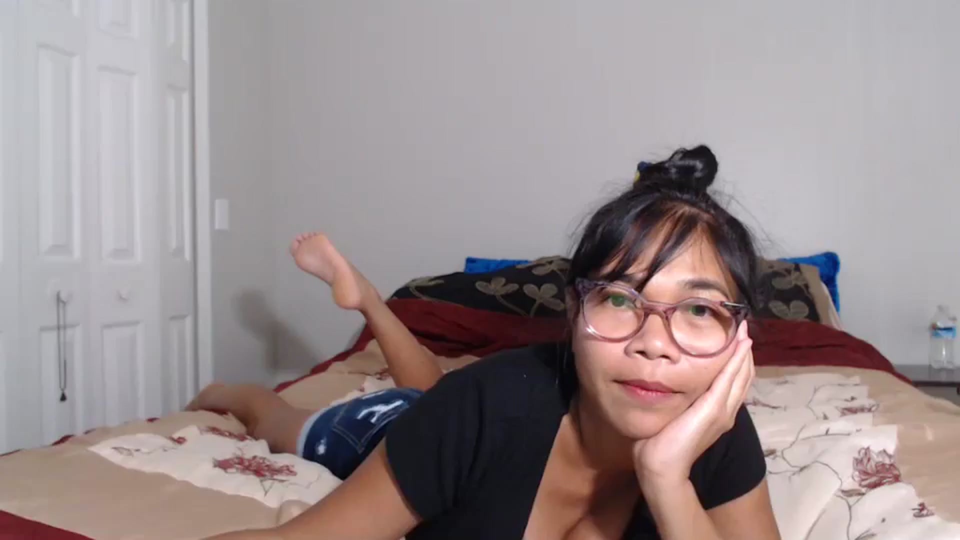 Gallery image thumbnail from Littlekai2023's myfreecams stream on, 07/01/2024, 23:09 image 16 of 20