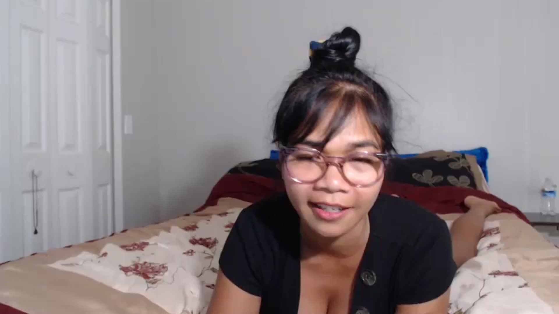 Gallery image thumbnail from Littlekai2023's myfreecams stream on, 07/01/2024, 23:09 image 4 of 20