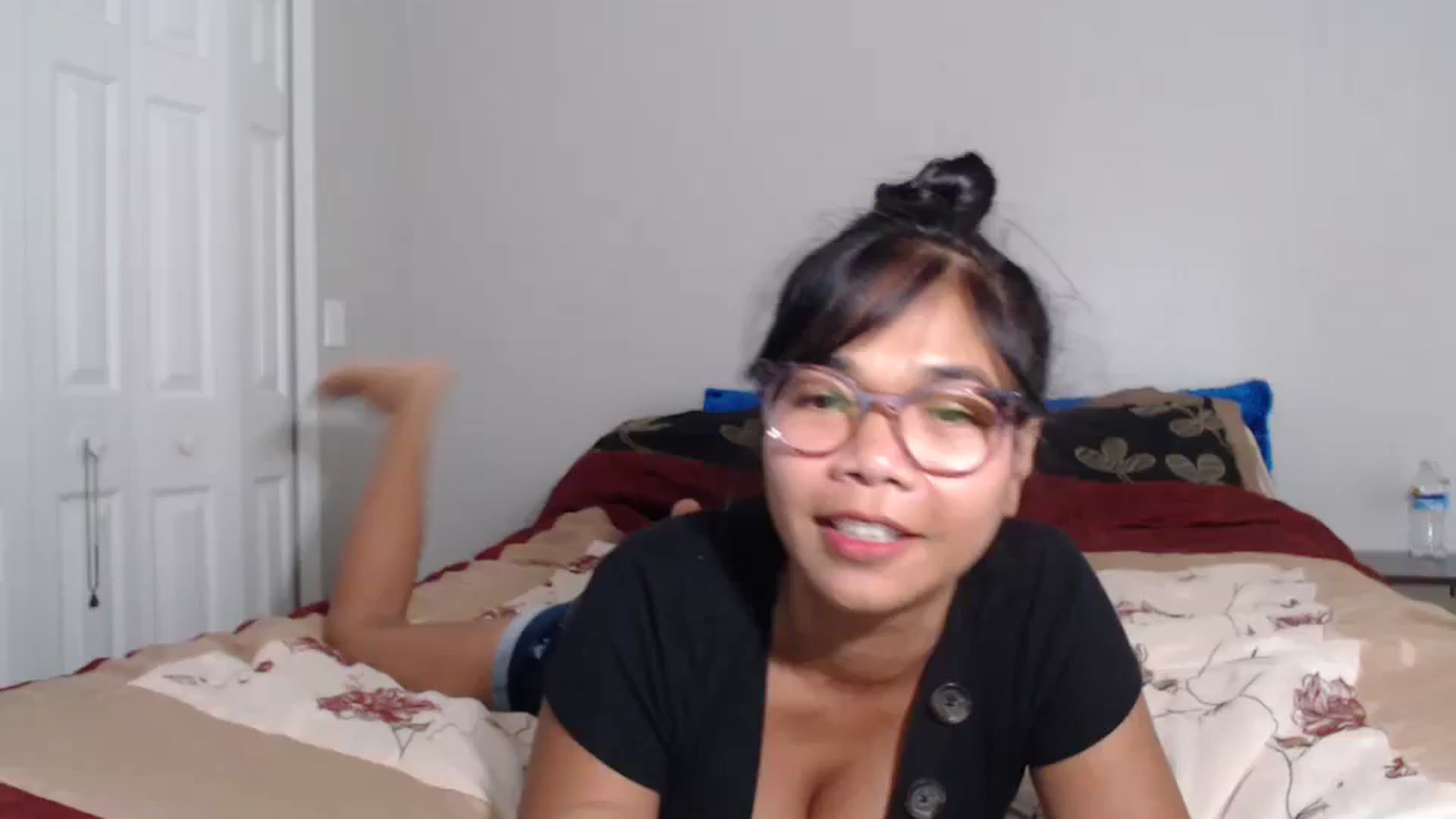 Gallery image thumbnail from Littlekai2023's myfreecams stream on, 07/01/2024, 23:09 image 10 of 20
