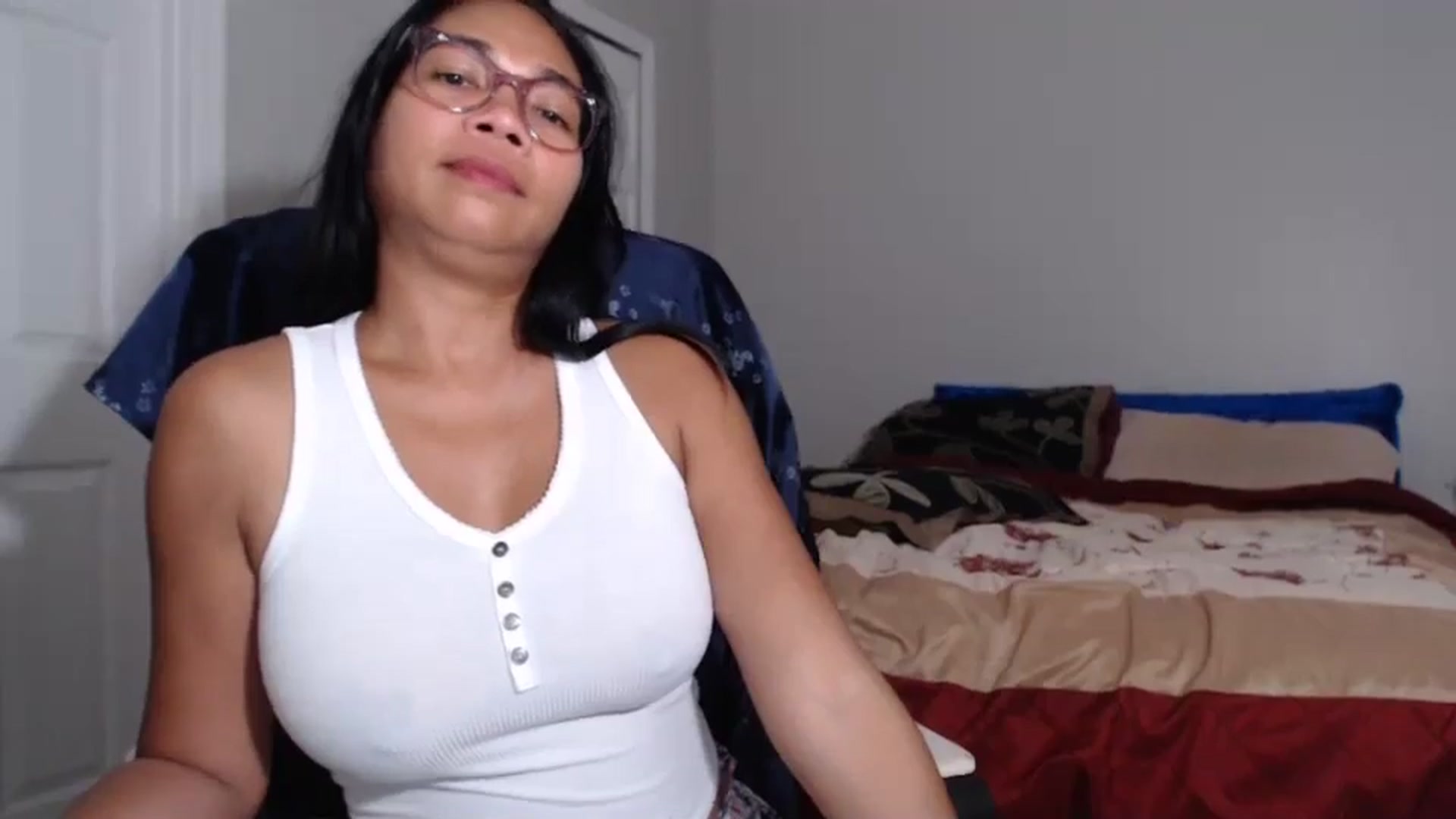 Gallery image thumbnail from Littlekai2023's myfreecams stream on, 07/03/2024, 02:22 image 6 of 20