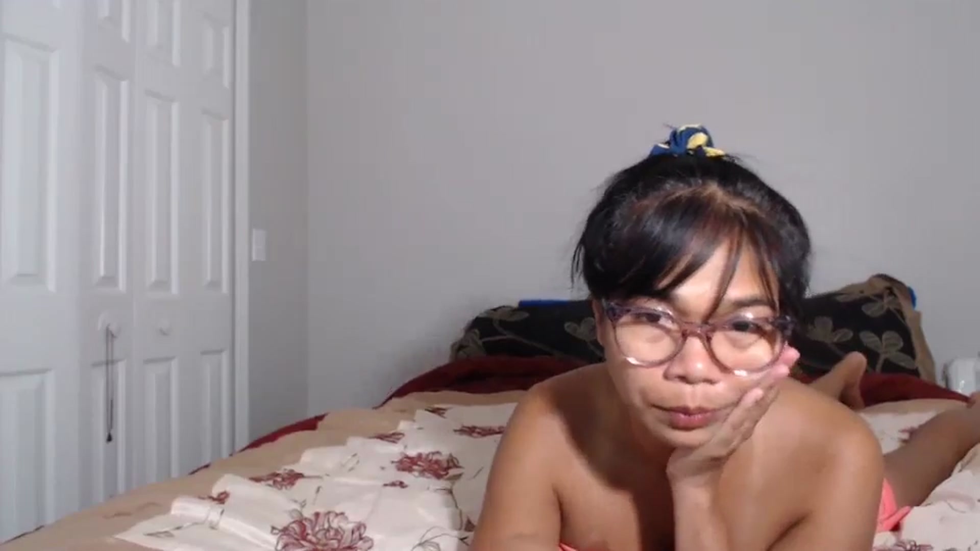 Gallery image thumbnail from Littlekai2023's myfreecams stream on, 07/06/2024, 24:01 image 18 of 20