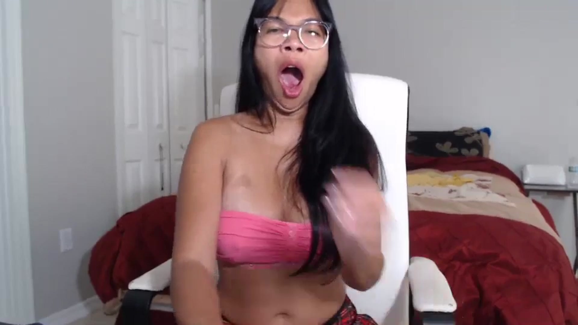 Gallery image thumbnail from Littlekai2023's myfreecams stream on, 07/06/2024, 20:02 image 5 of 20